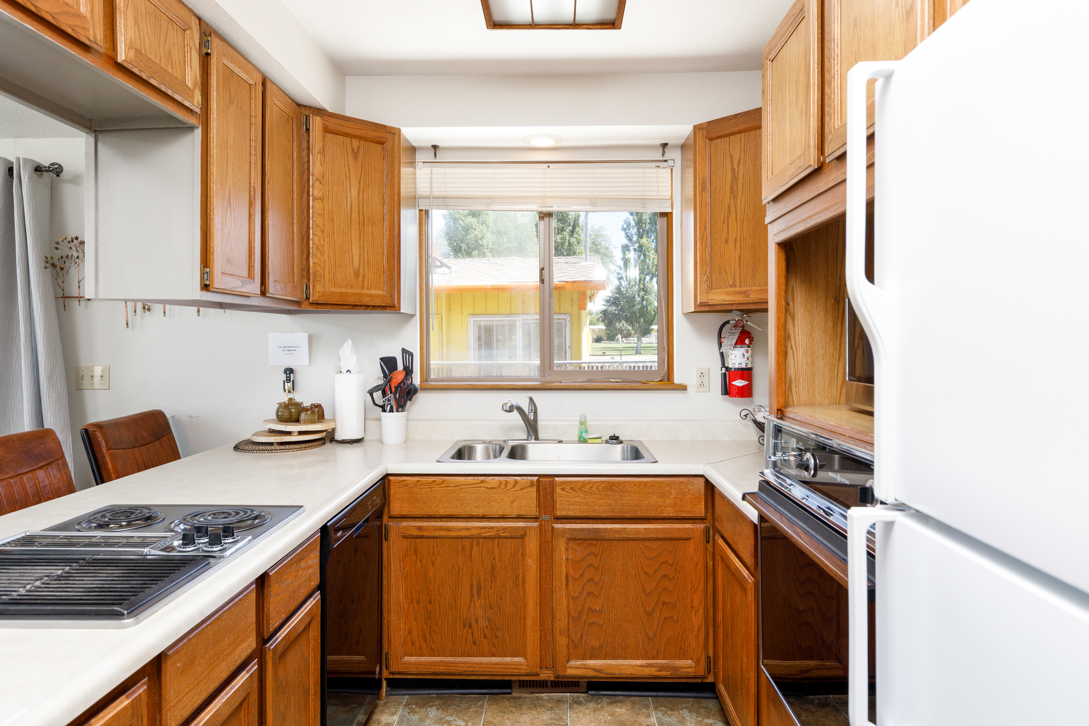 Guest room at the Soap Lake Resort, a Dazzler Select by Wyndham in Soap Lake, Washington