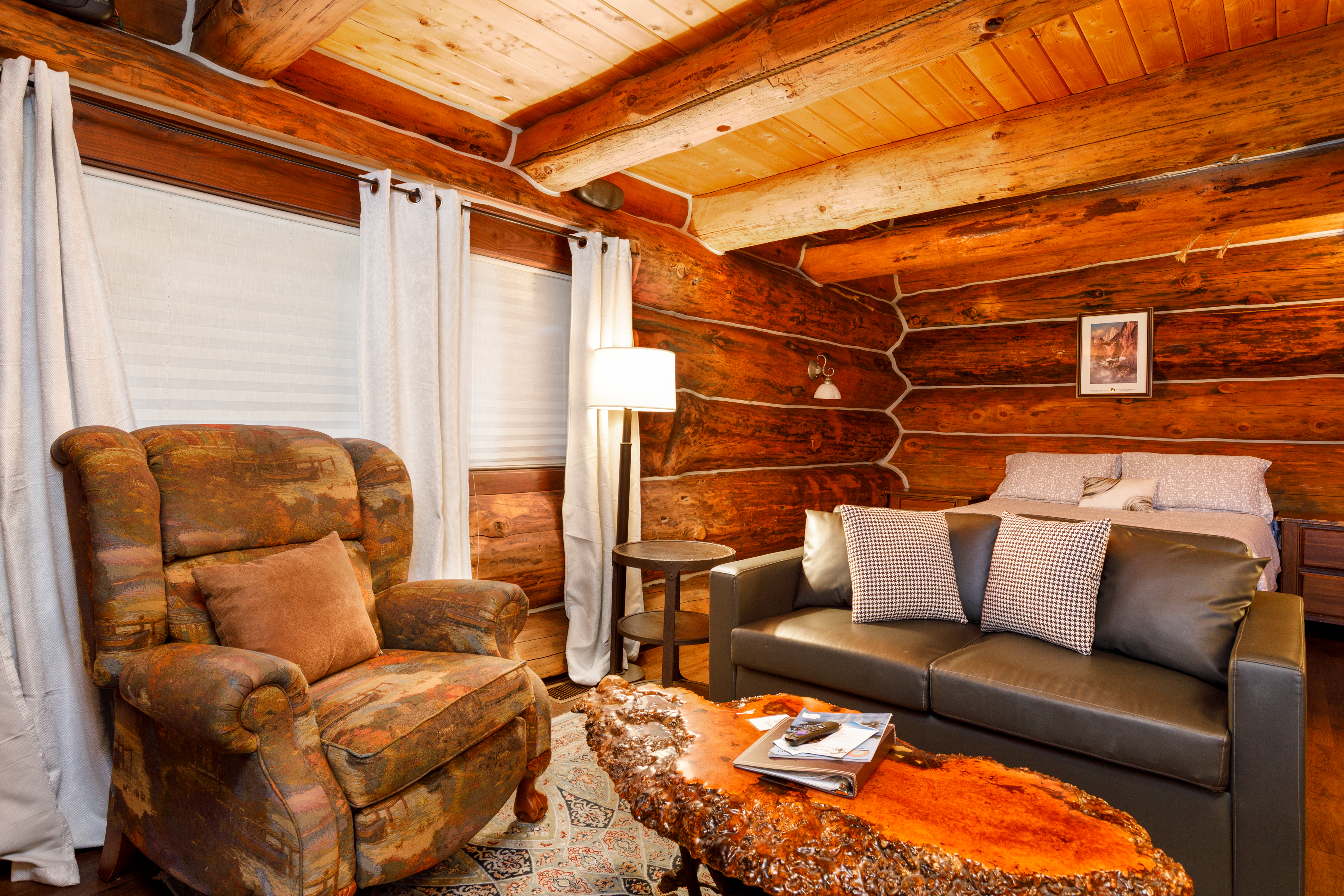 Guest room at the Soap Lake Resort, a Dazzler Select by Wyndham in Soap Lake, Washington