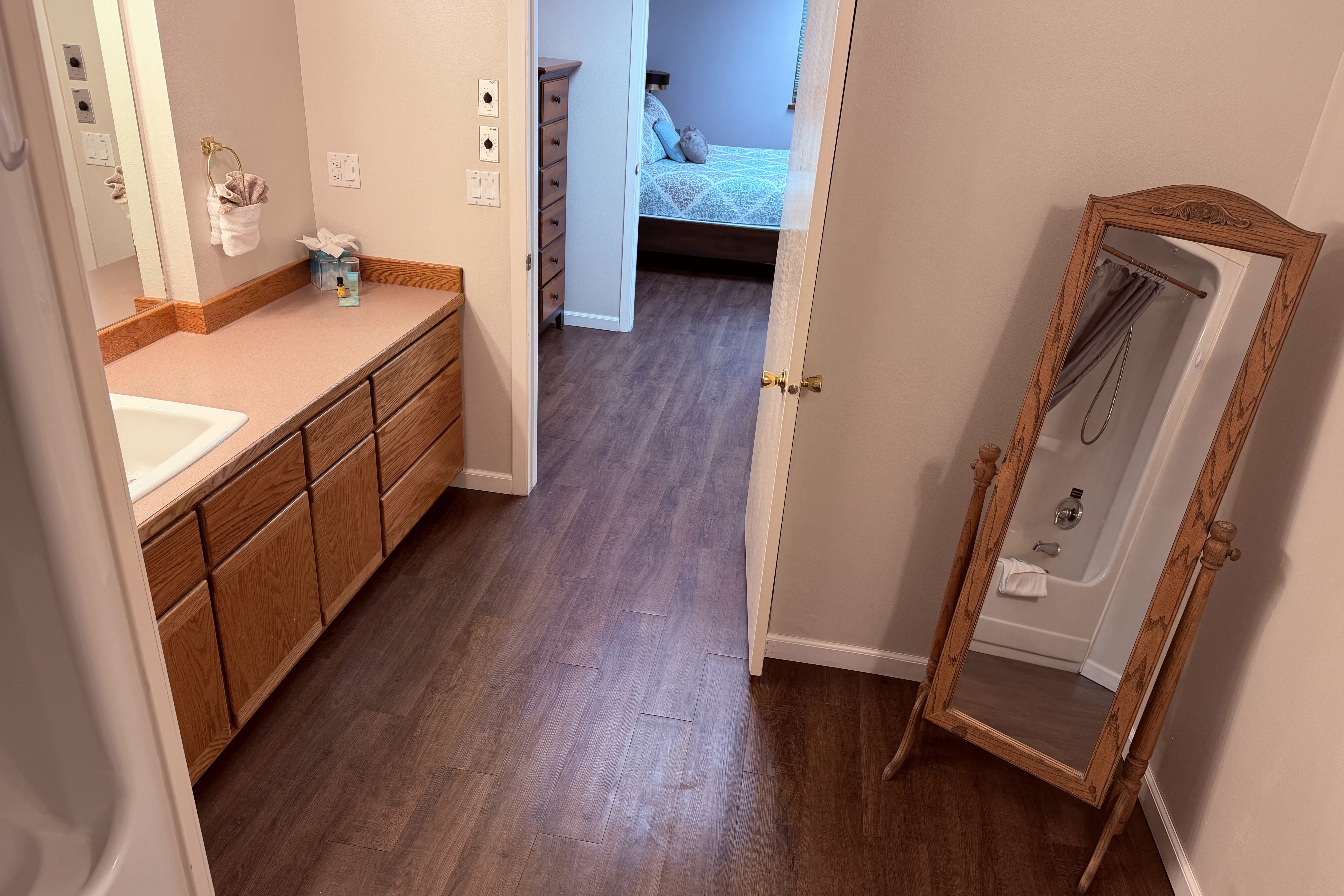 Guest room at the Soap Lake Resort, a Dazzler Select by Wyndham in Soap Lake, Washington