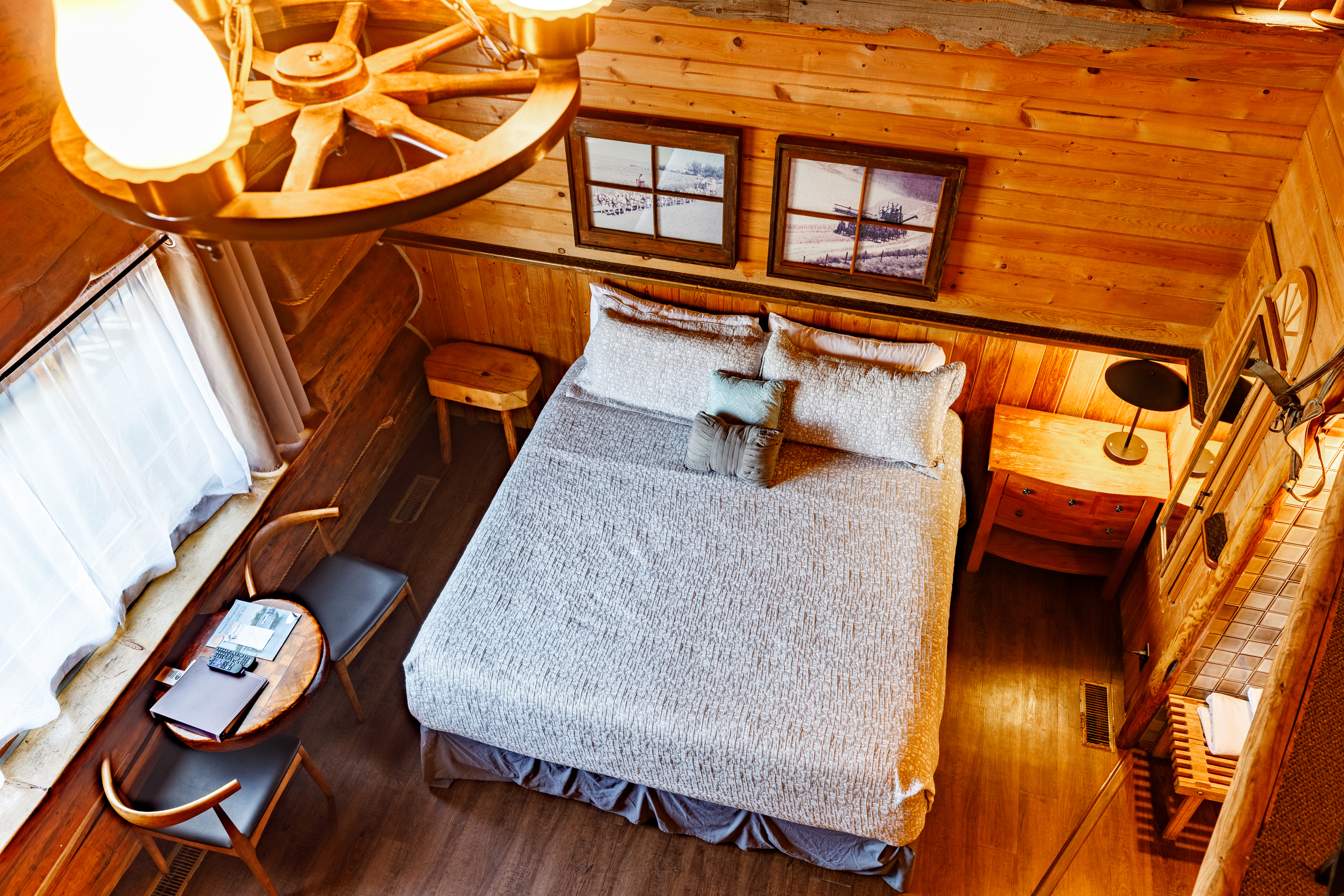 Guest room at the Soap Lake Resort, a Dazzler Select by Wyndham in Soap Lake, Washington