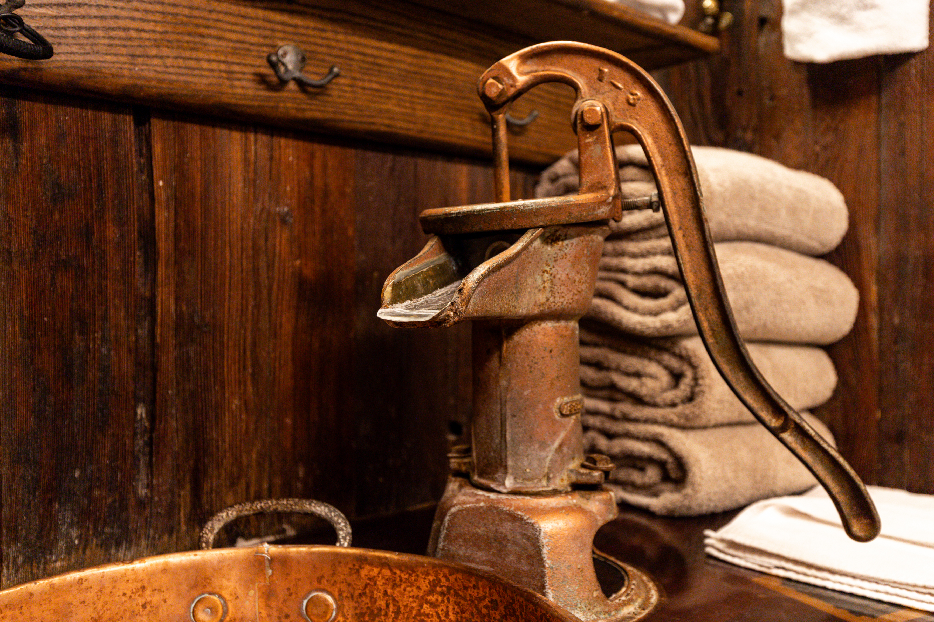 Guest room at the Soap Lake Resort, a Dazzler Select by Wyndham in Soap Lake, Washington