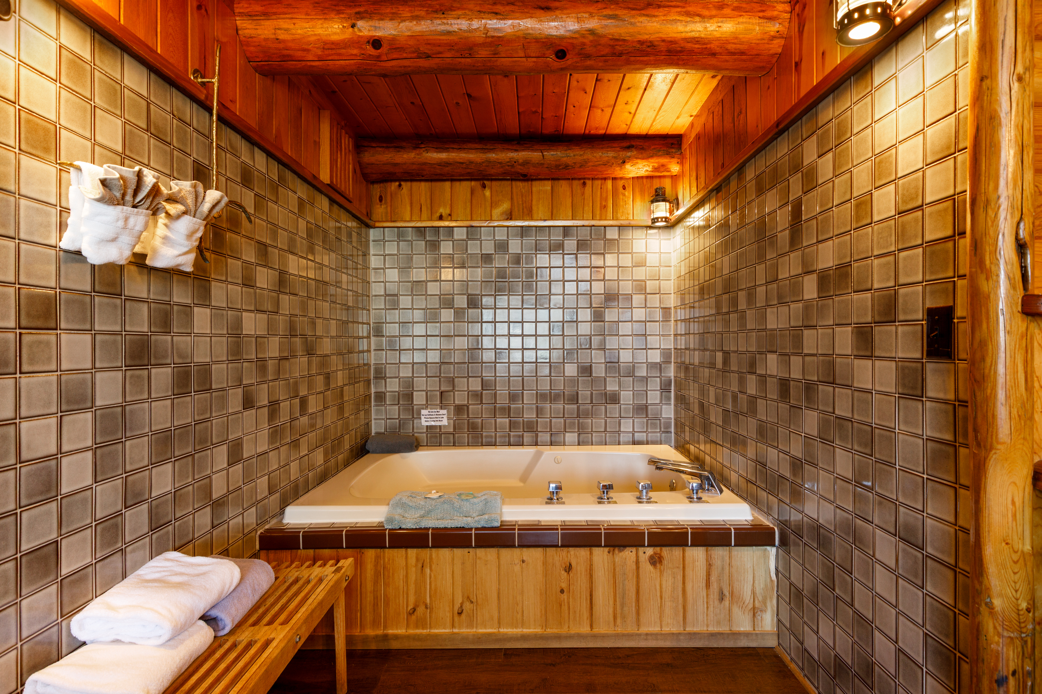 Guest room bath at the Soap Lake Resort, a Dazzler Select by Wyndham in Soap Lake, Washington