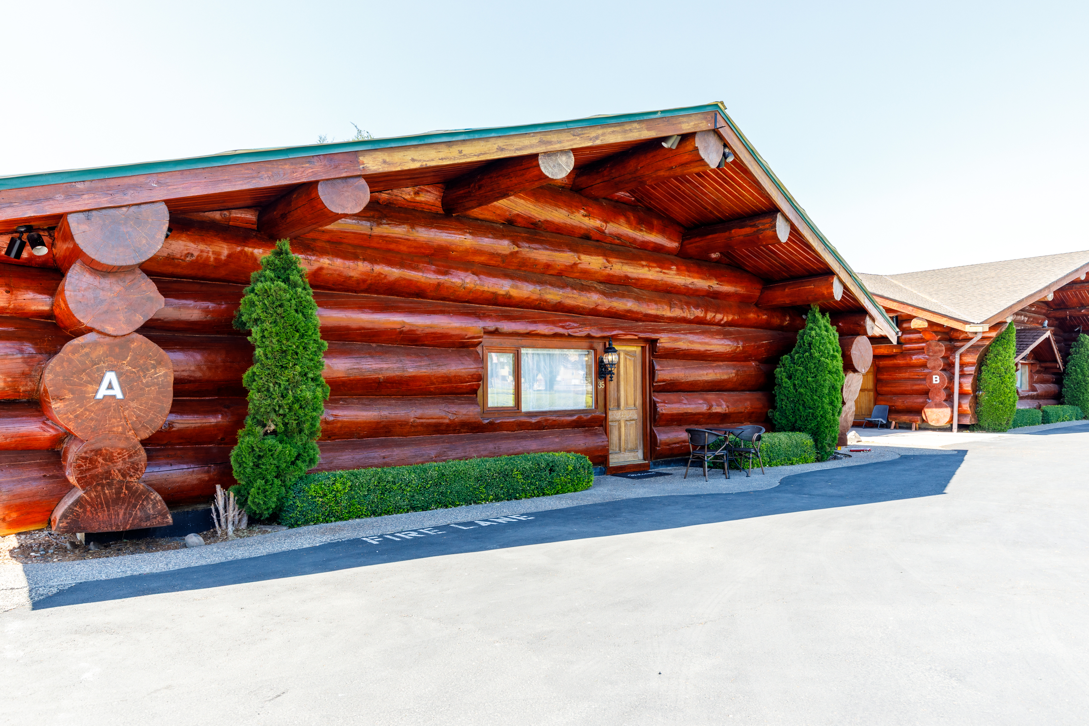 Guest room at the Soap Lake Resort, a Dazzler Select by Wyndham in Soap Lake, Washington