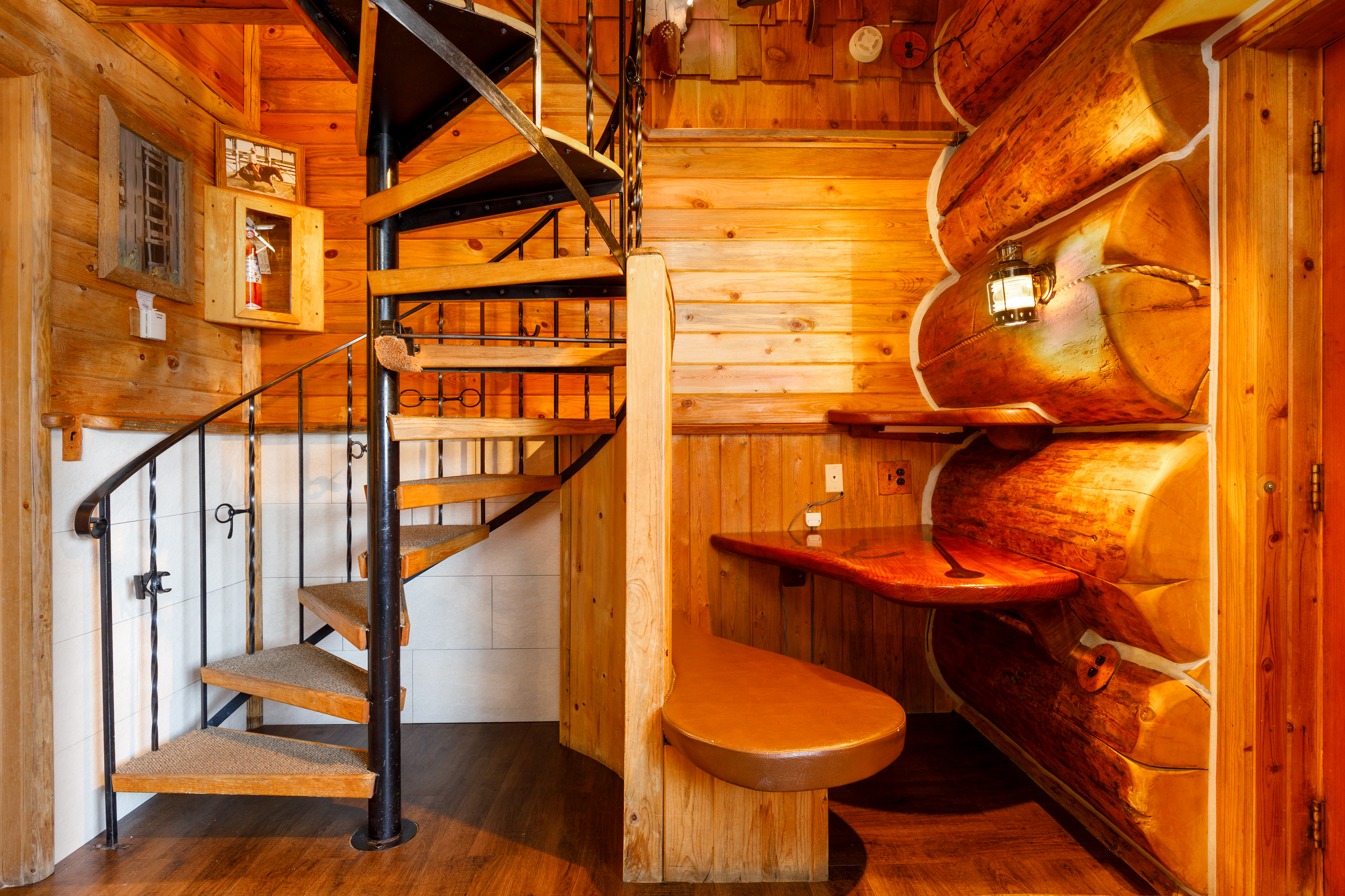 Guest room at the Soap Lake Resort, a Dazzler Select by Wyndham in Soap Lake, Washington