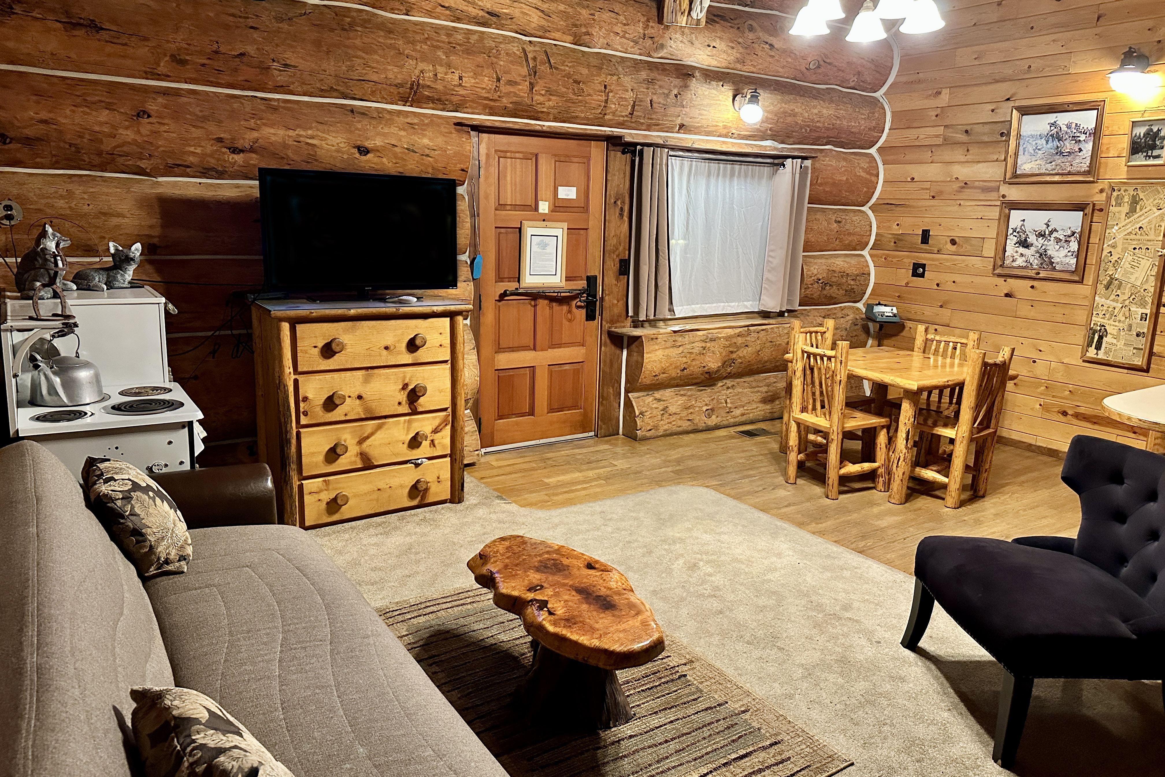 Guest room at the Soap Lake Resort, a Dazzler Select by Wyndham in Soap Lake, Washington
