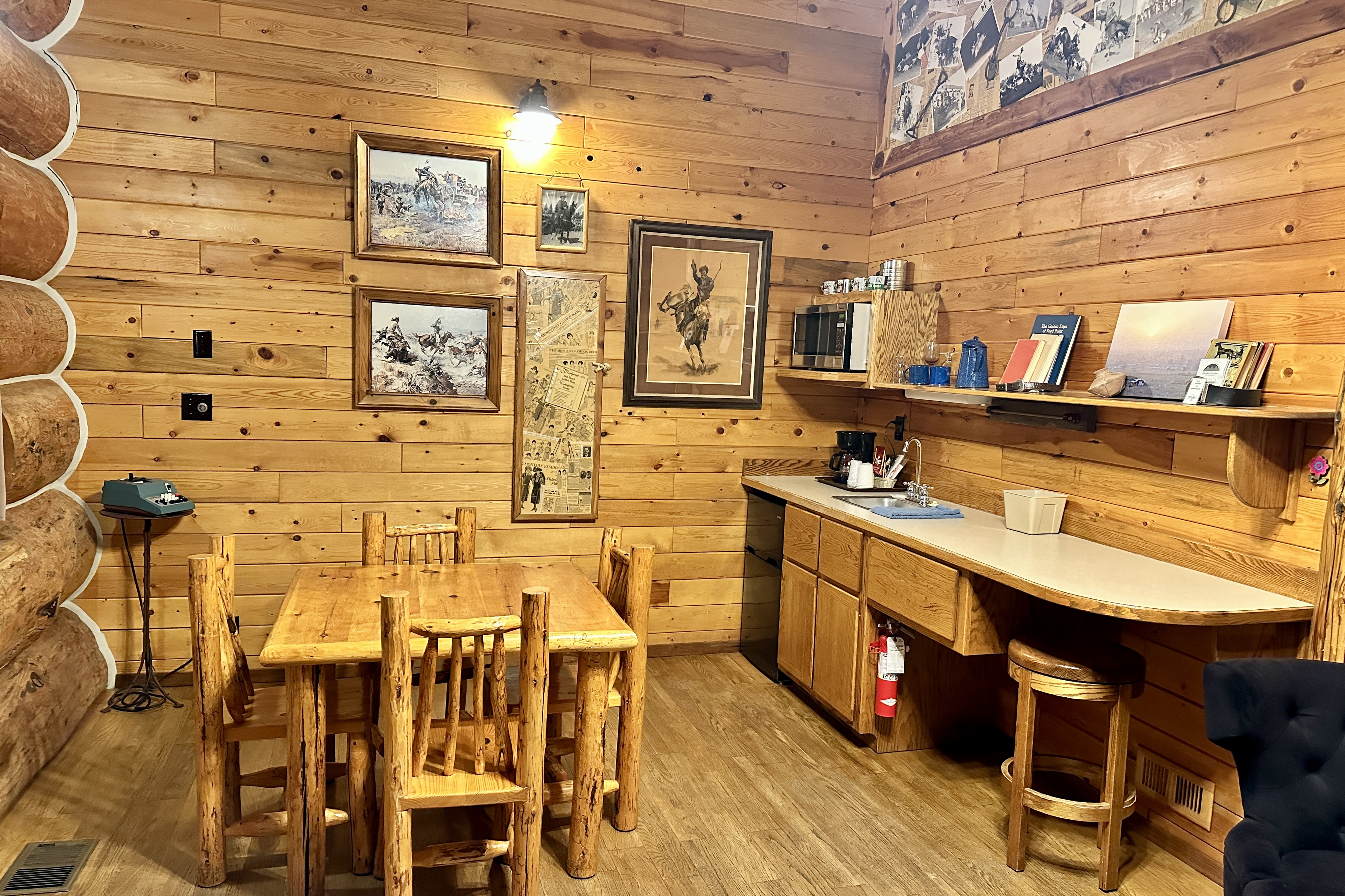 Guest room at the Soap Lake Resort, a Dazzler Select by Wyndham in Soap Lake, Washington