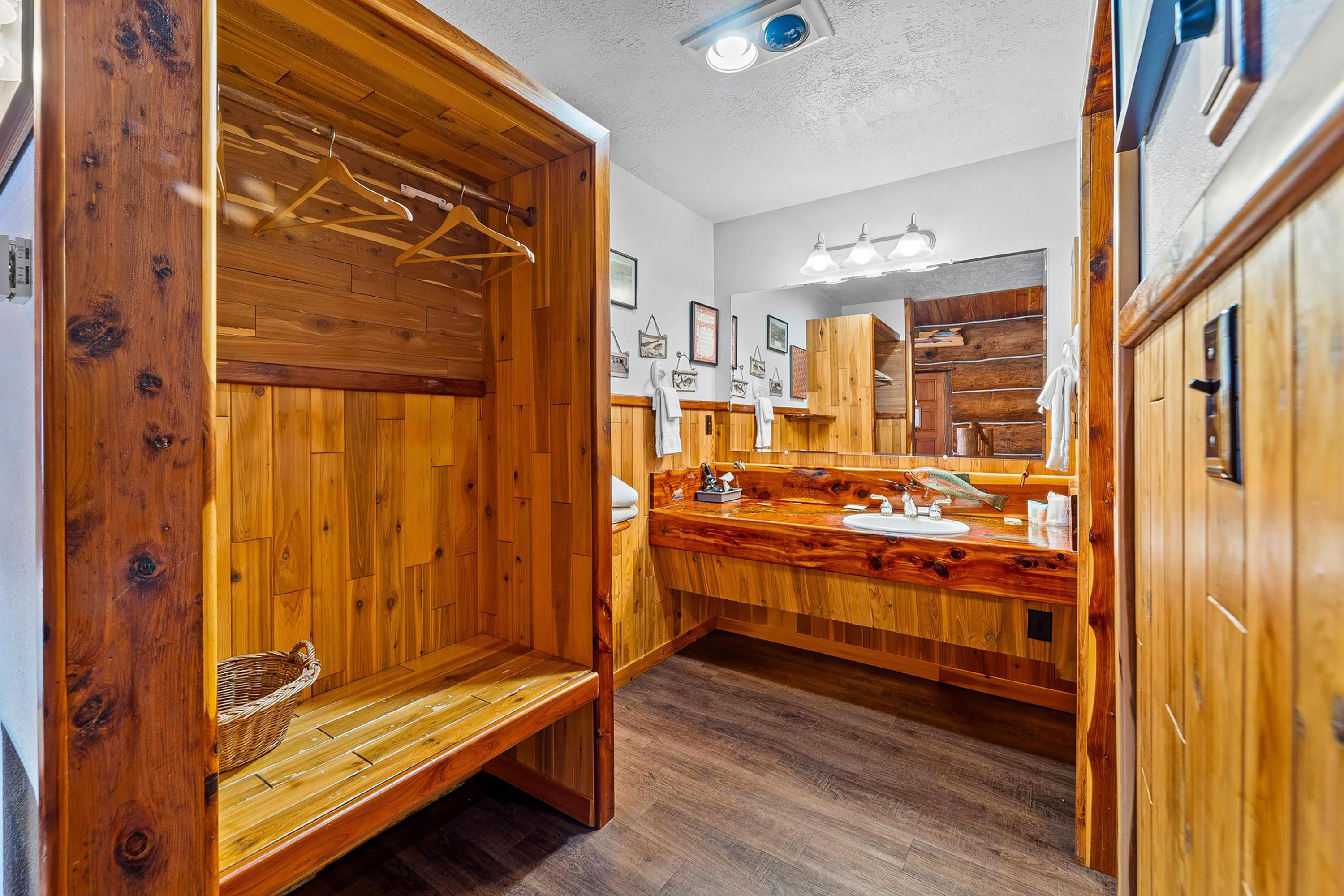 Guest room at the Soap Lake Resort, a Dazzler Select by Wyndham in Soap Lake, Washington