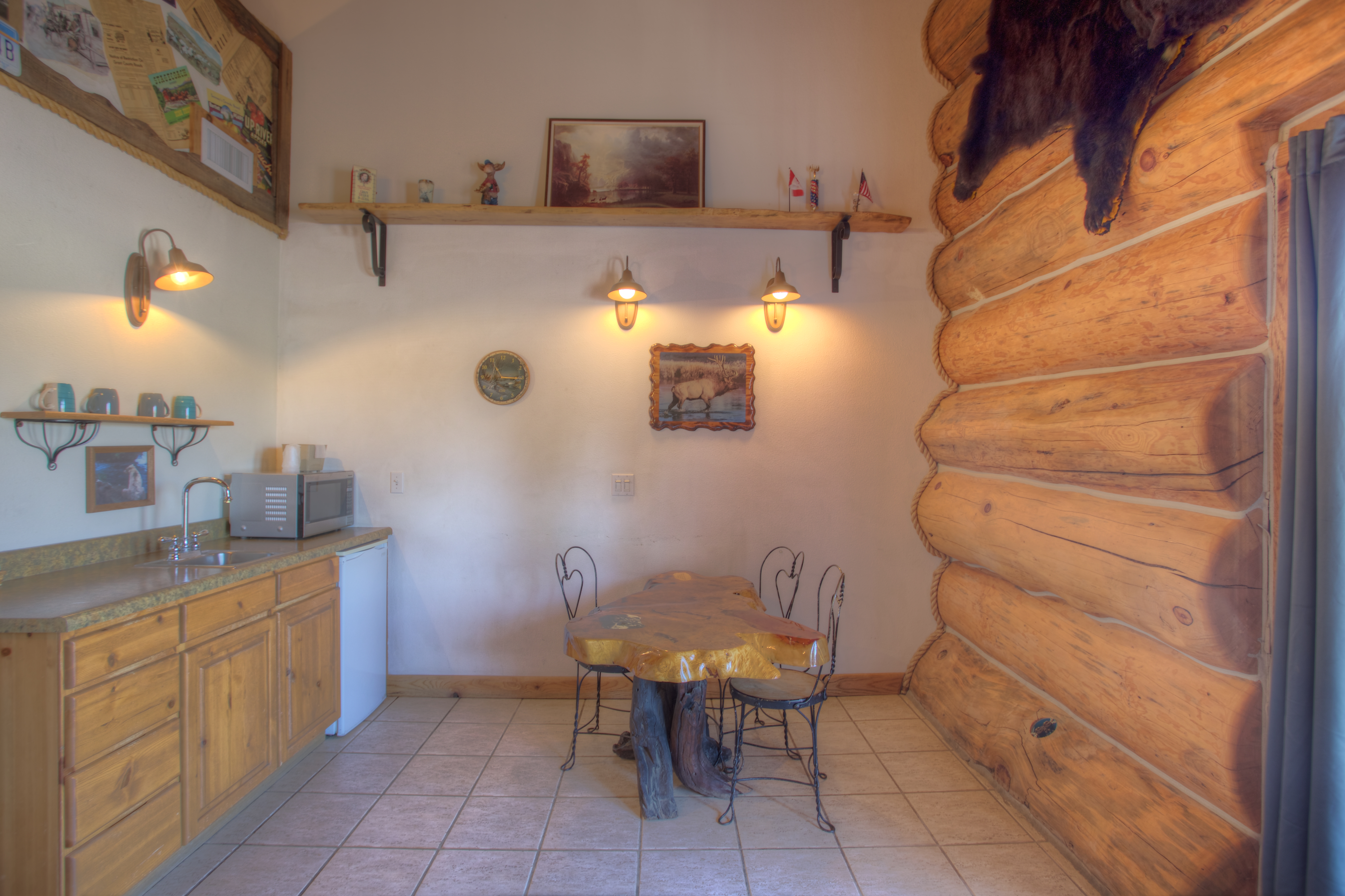 Guest room at the Soap Lake Resort, a Dazzler Select by Wyndham in Soap Lake, Washington