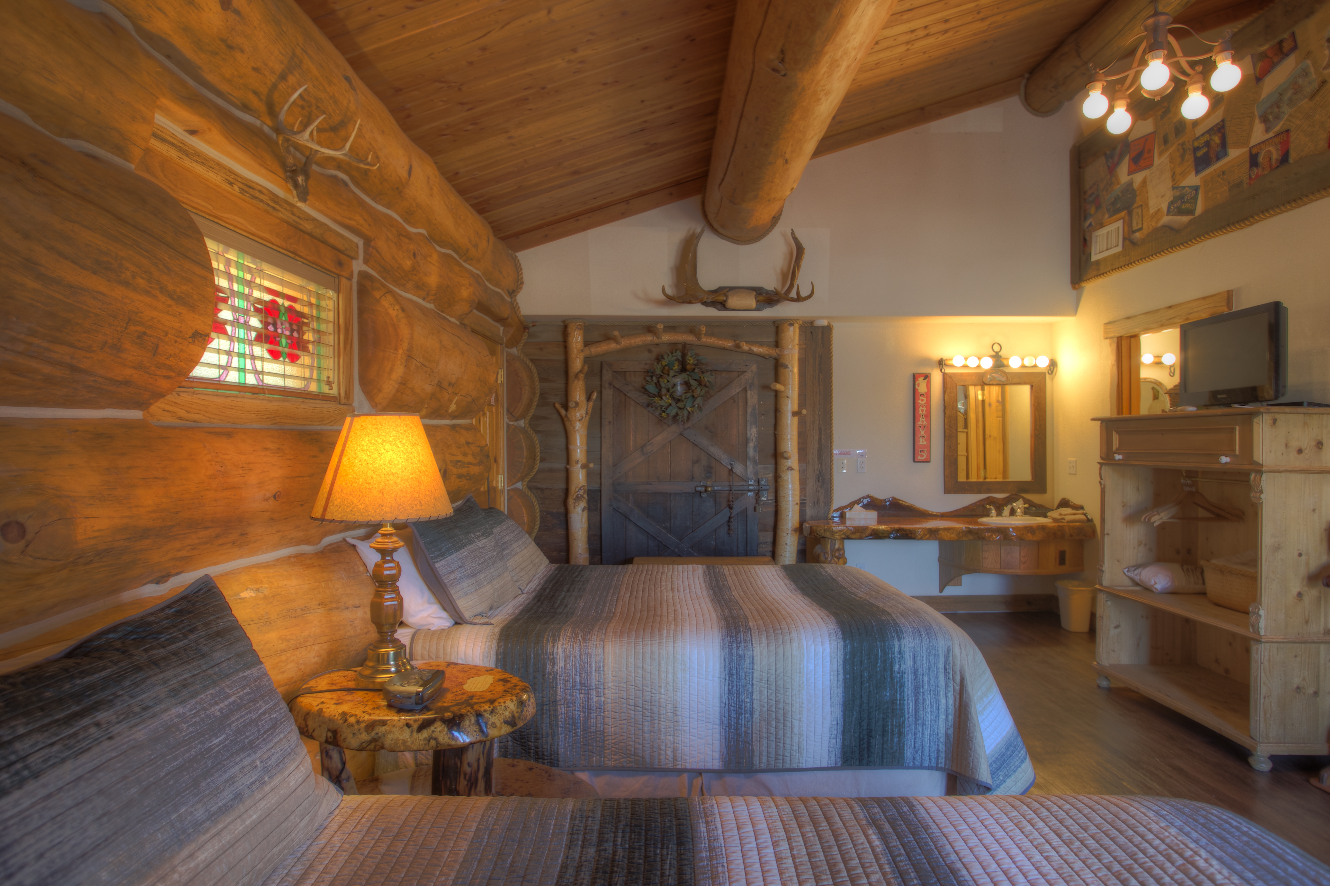 Guest room at the Soap Lake Resort, a Dazzler Select by Wyndham in Soap Lake, Washington