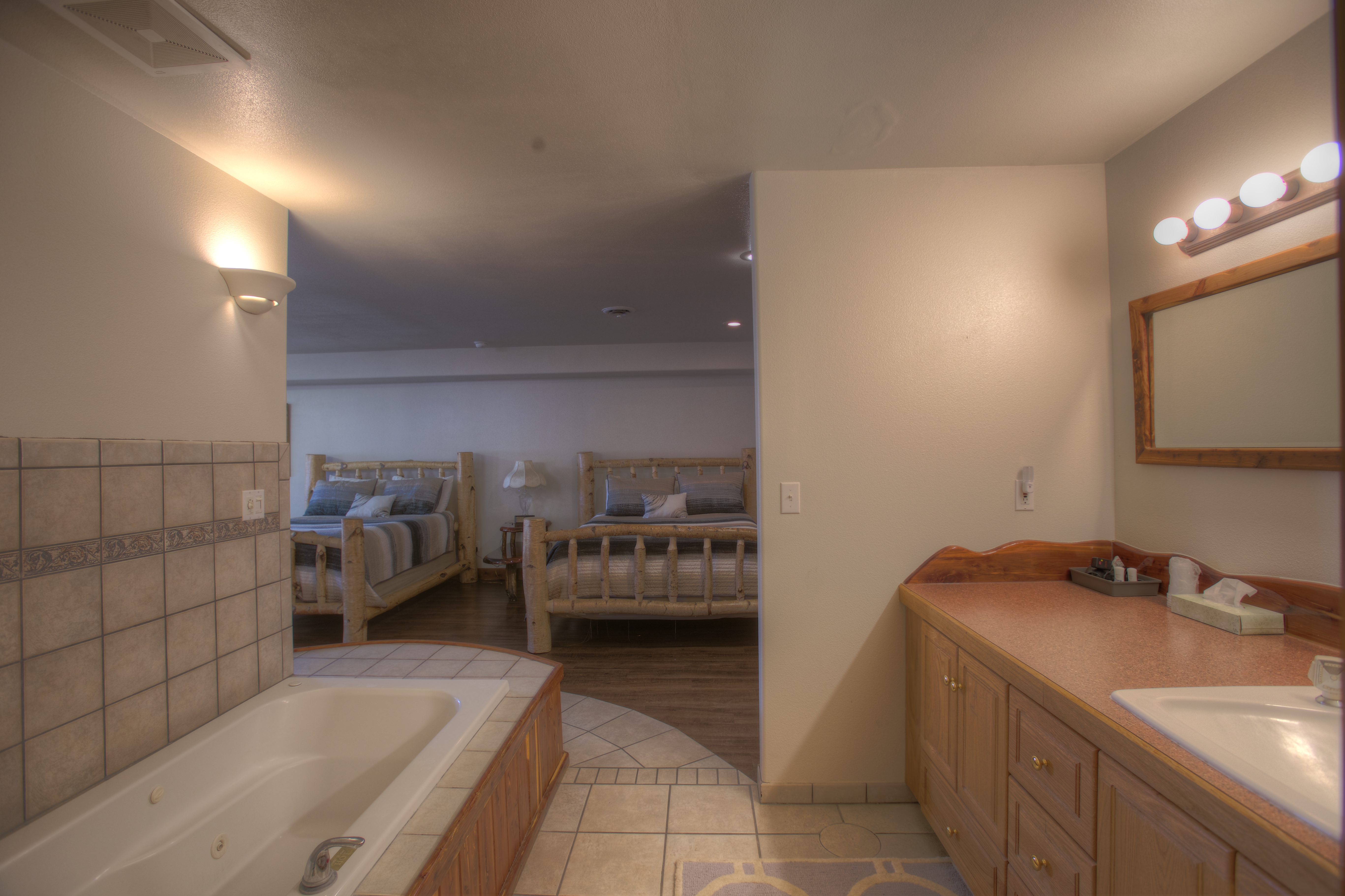 Guest room at the Soap Lake Resort, a Dazzler Select by Wyndham in Soap Lake, Washington