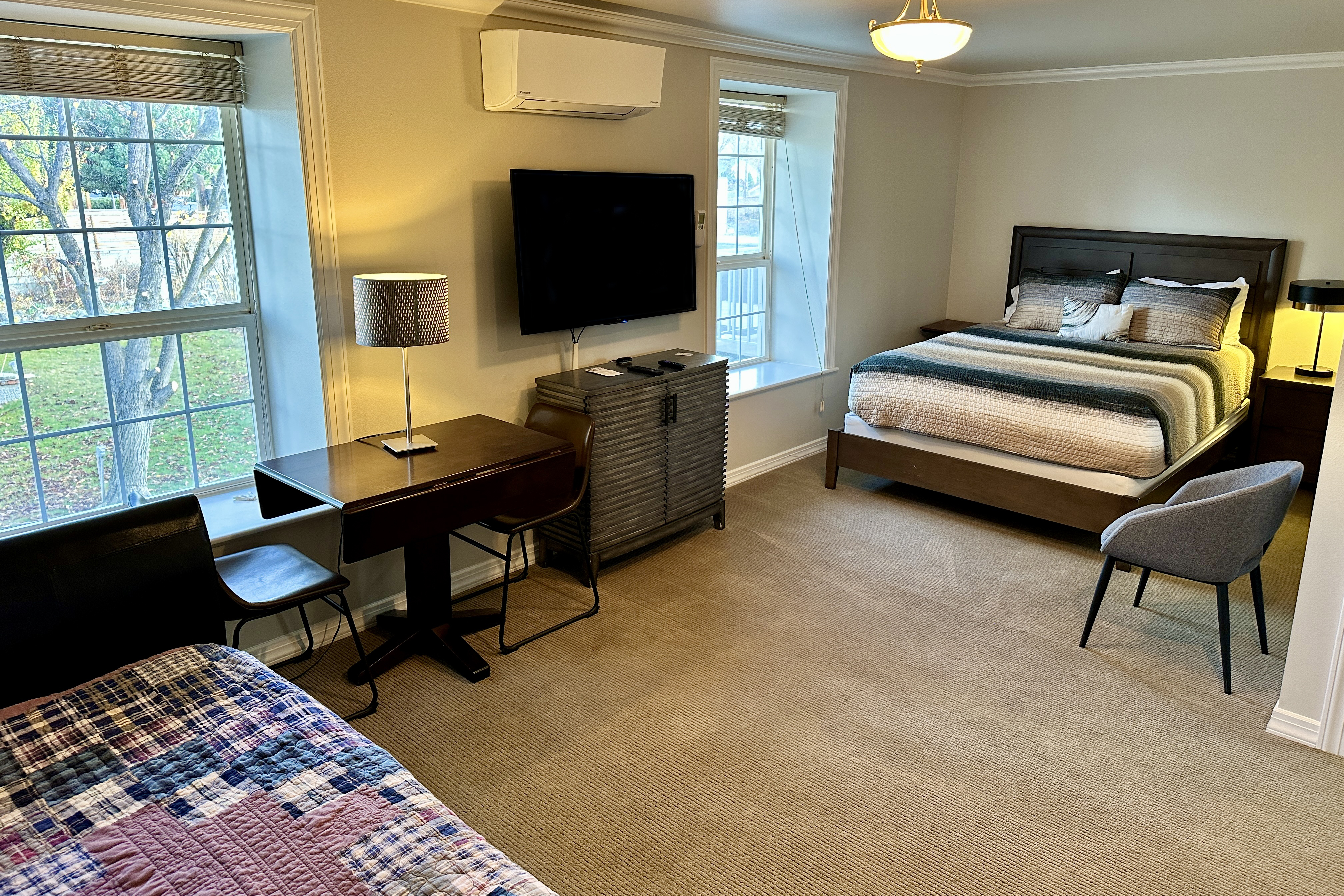 Guest room at the Soap Lake Resort, a Dazzler Select by Wyndham in Soap Lake, Washington