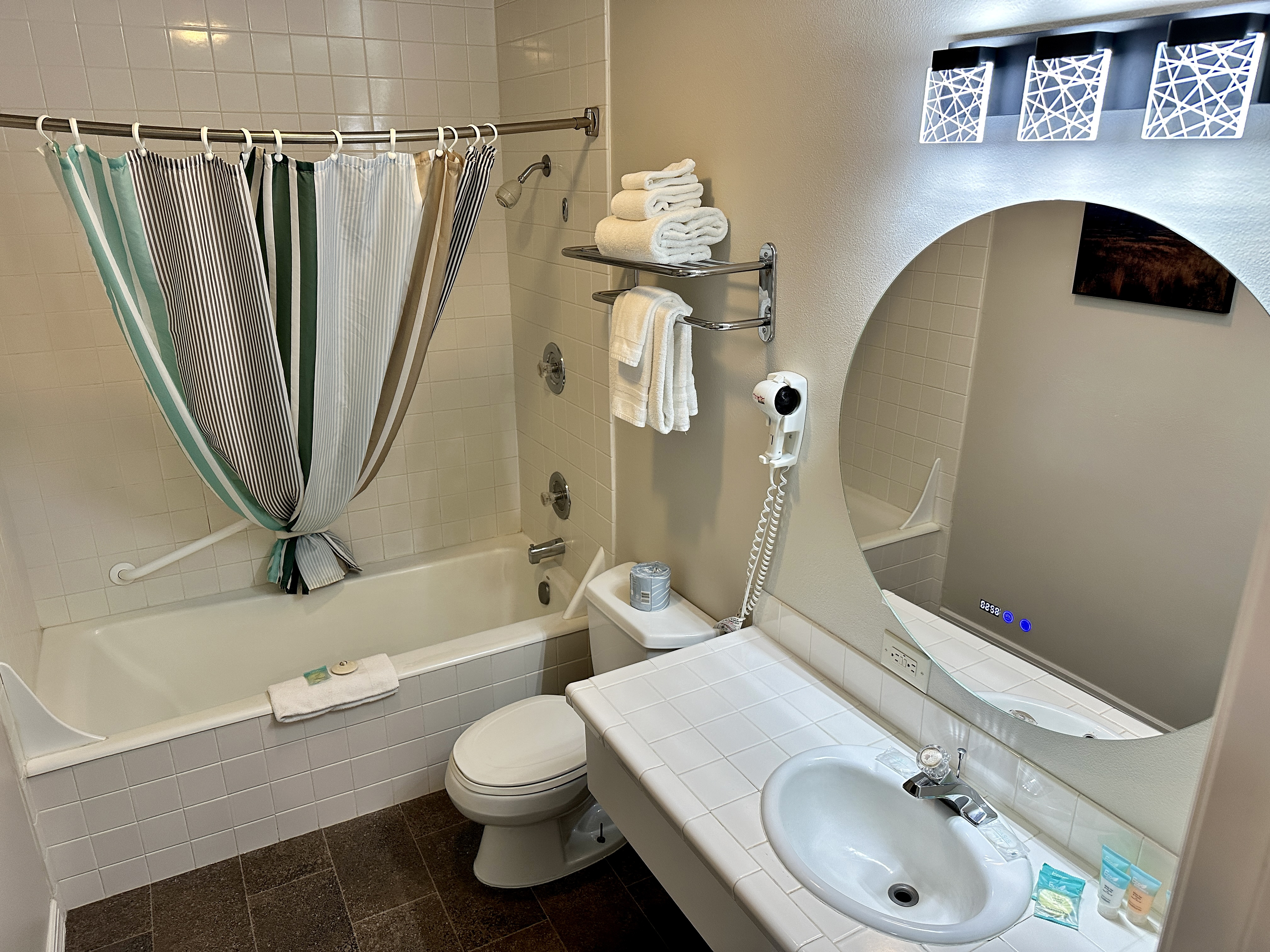Guest room bath at the Soap Lake Resort, a Dazzler Select by Wyndham in Soap Lake, Washington