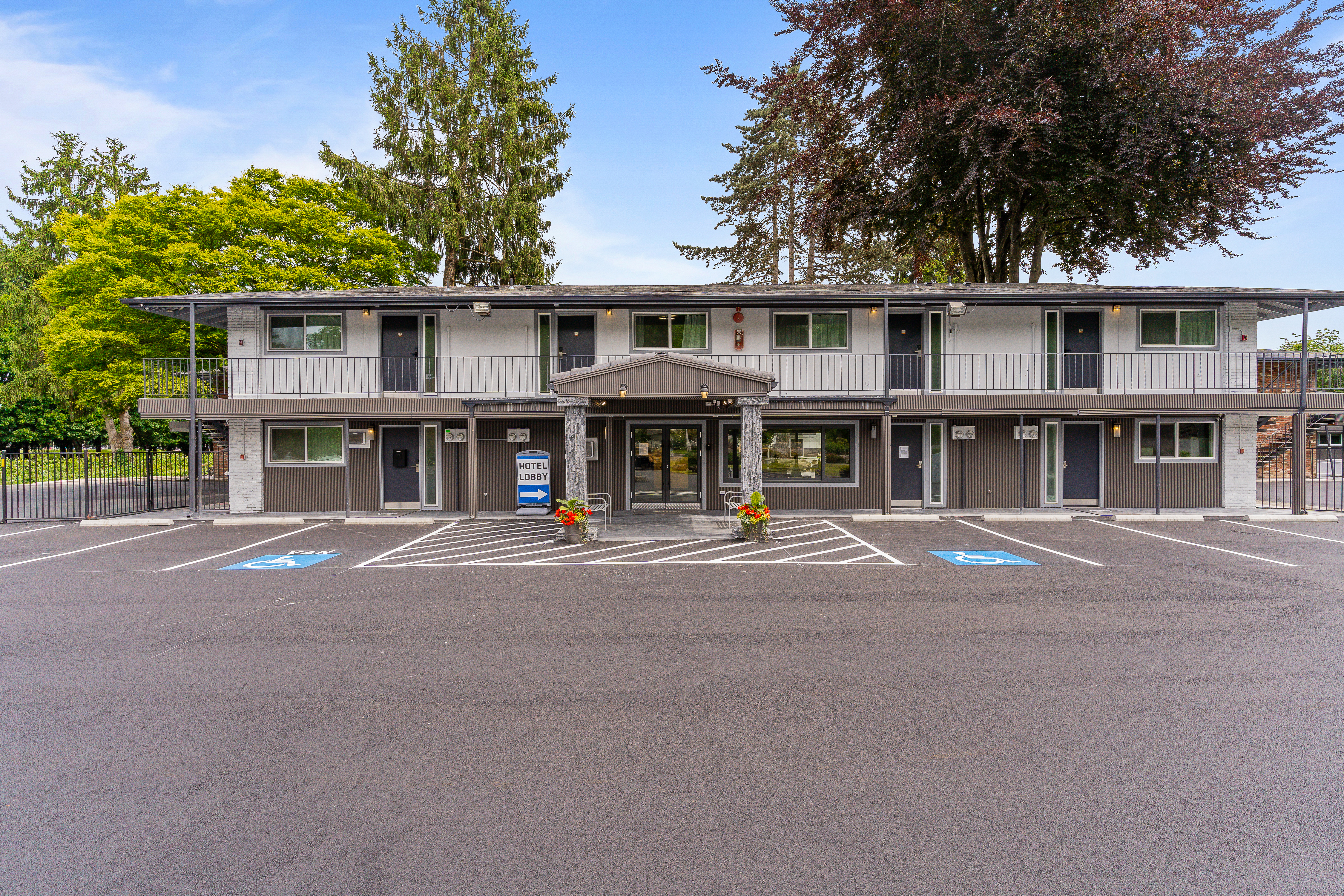 Exterior of Interurban Suites Hotel, a Dazzler Select by Wyndham hotel in Tukwila, Washington