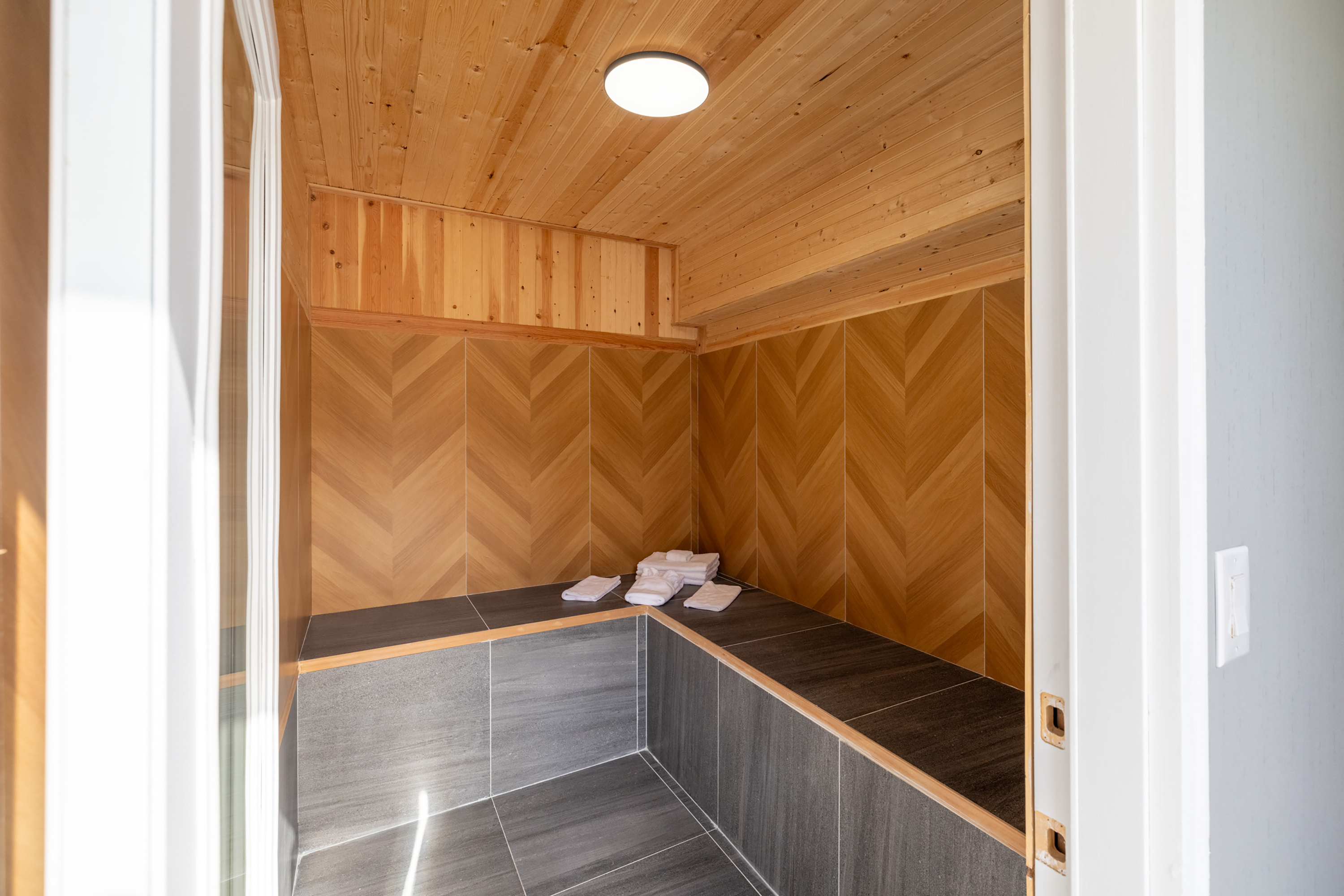 Interurban Suites Hotel, a Dazzler Select by Wyndham spa in Tukwila, Washington