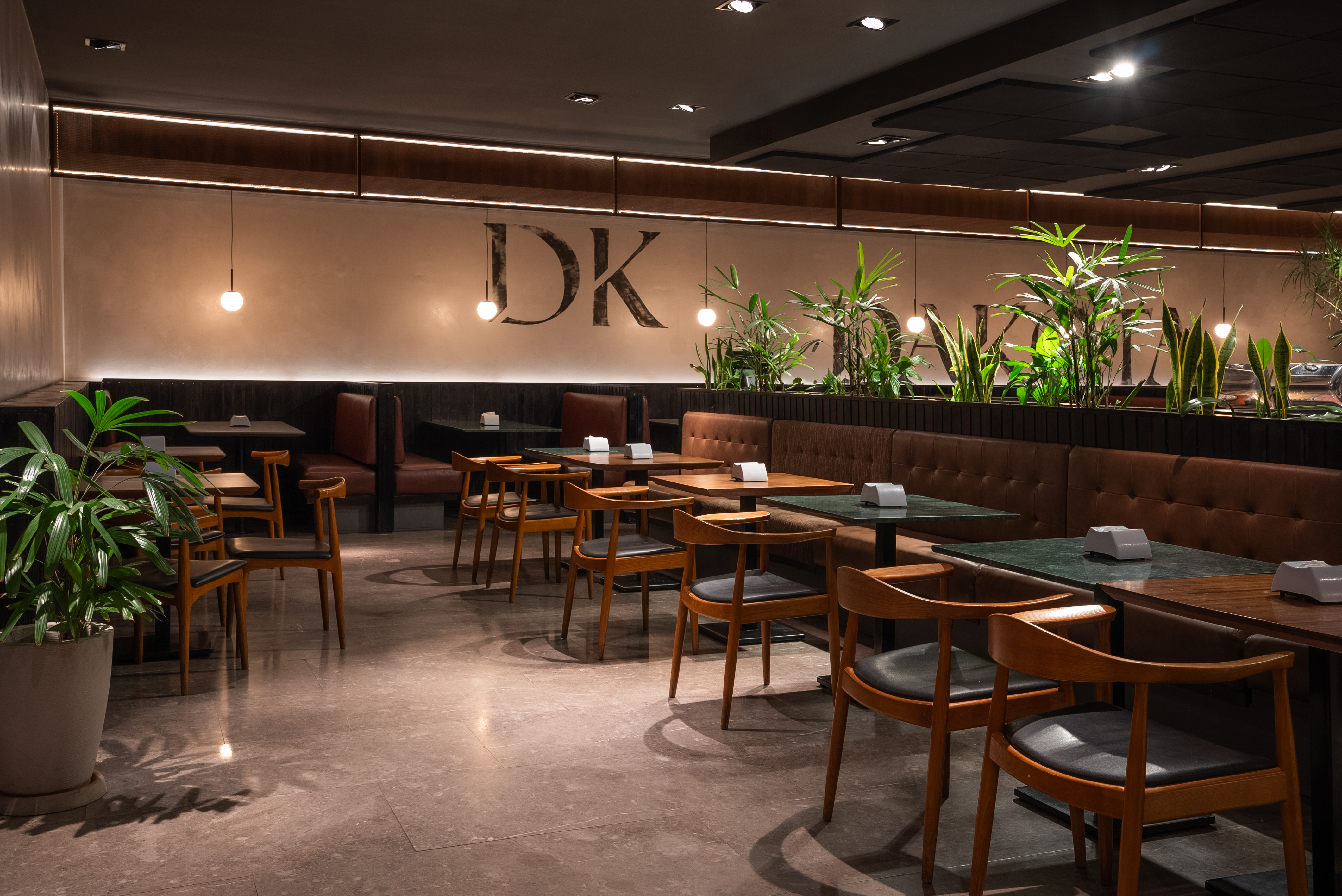 Dazzler by Wyndham Montevideo restaurant in Montevideo, Other than US/Canada