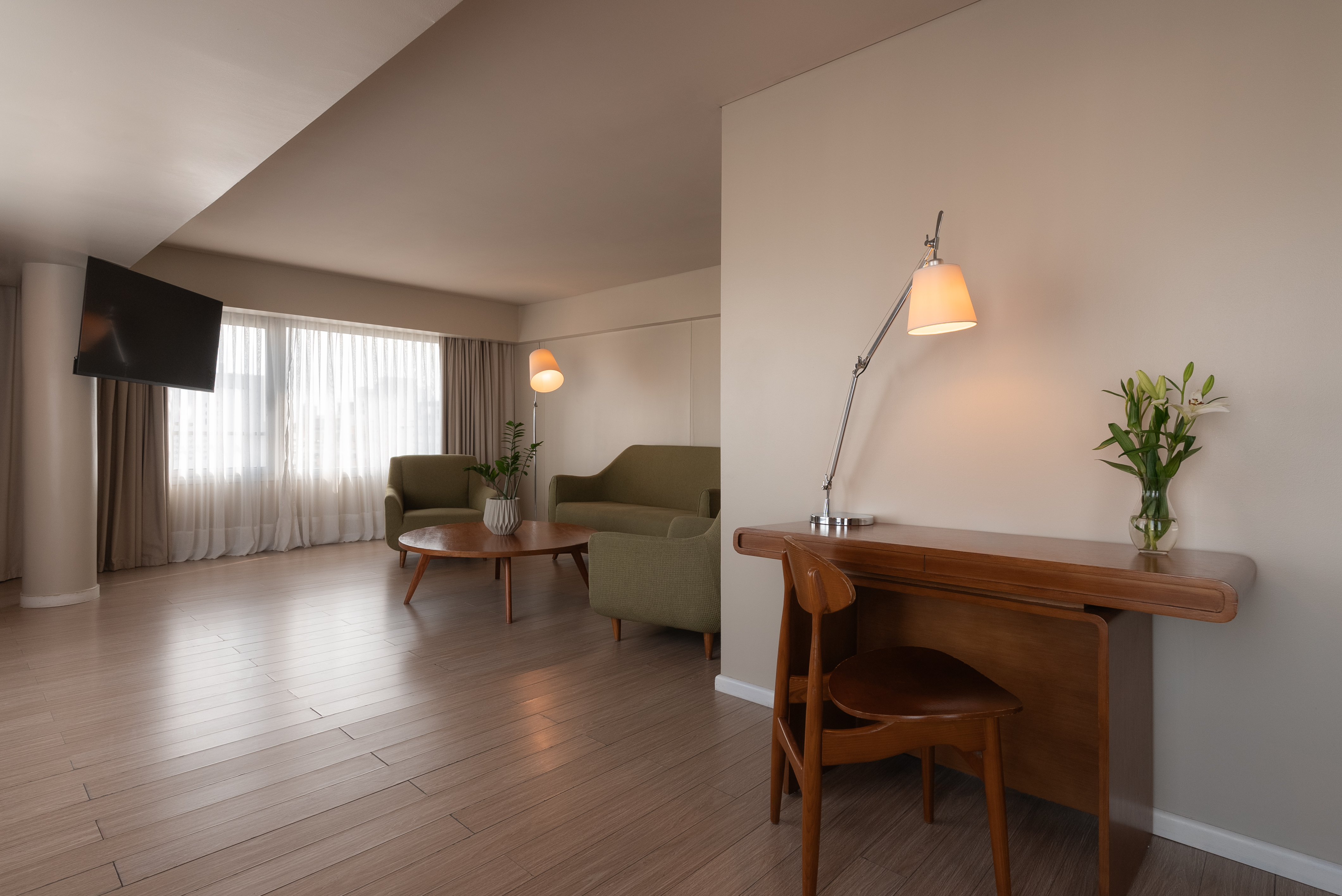 Dazzler by Wyndham Montevideo suite in Montevideo, Other than US/Canada