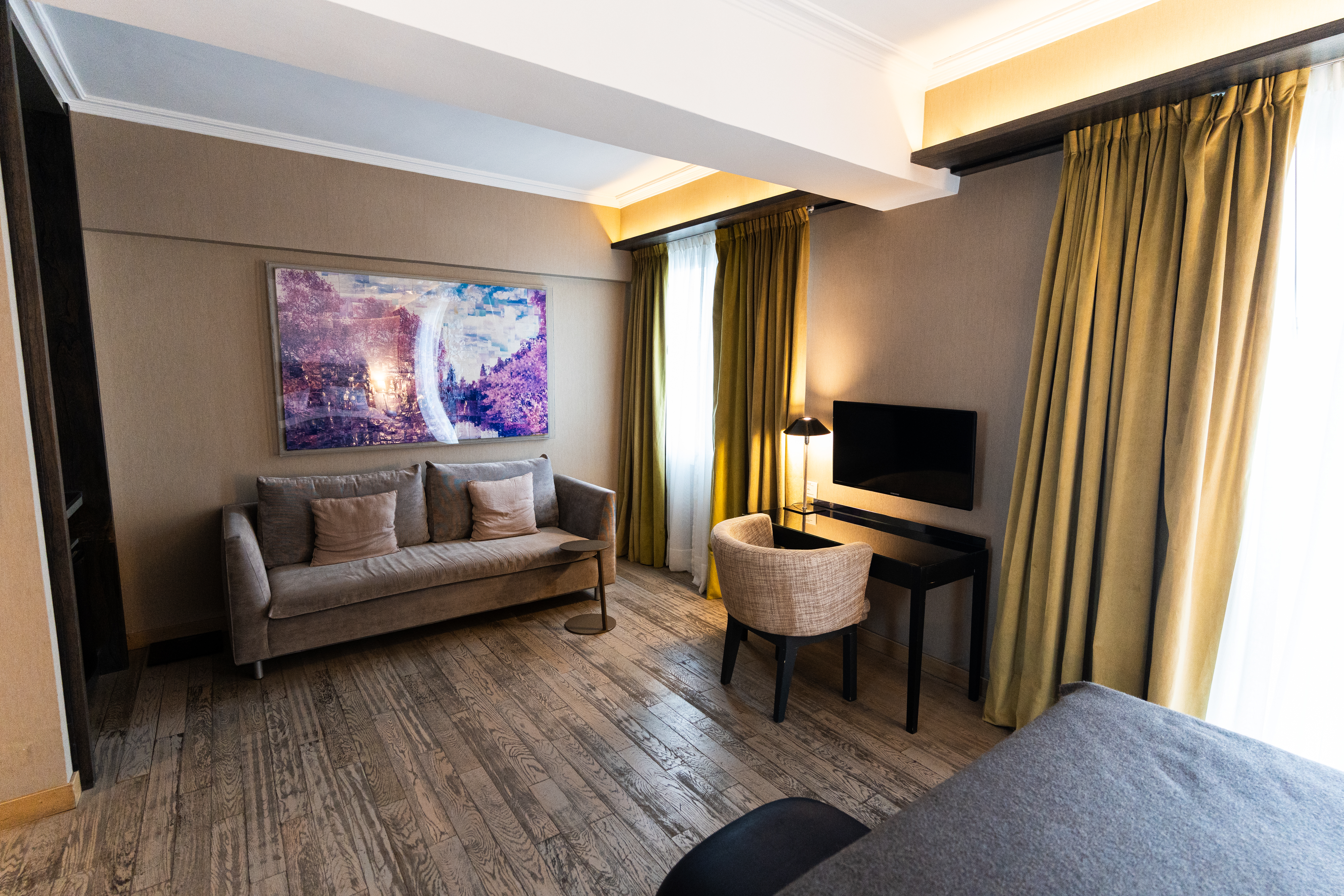 Guest room at the Esplendor by Wyndham Buenos Aires Plaza Francia in Buenos Aires, Other than US/Canada