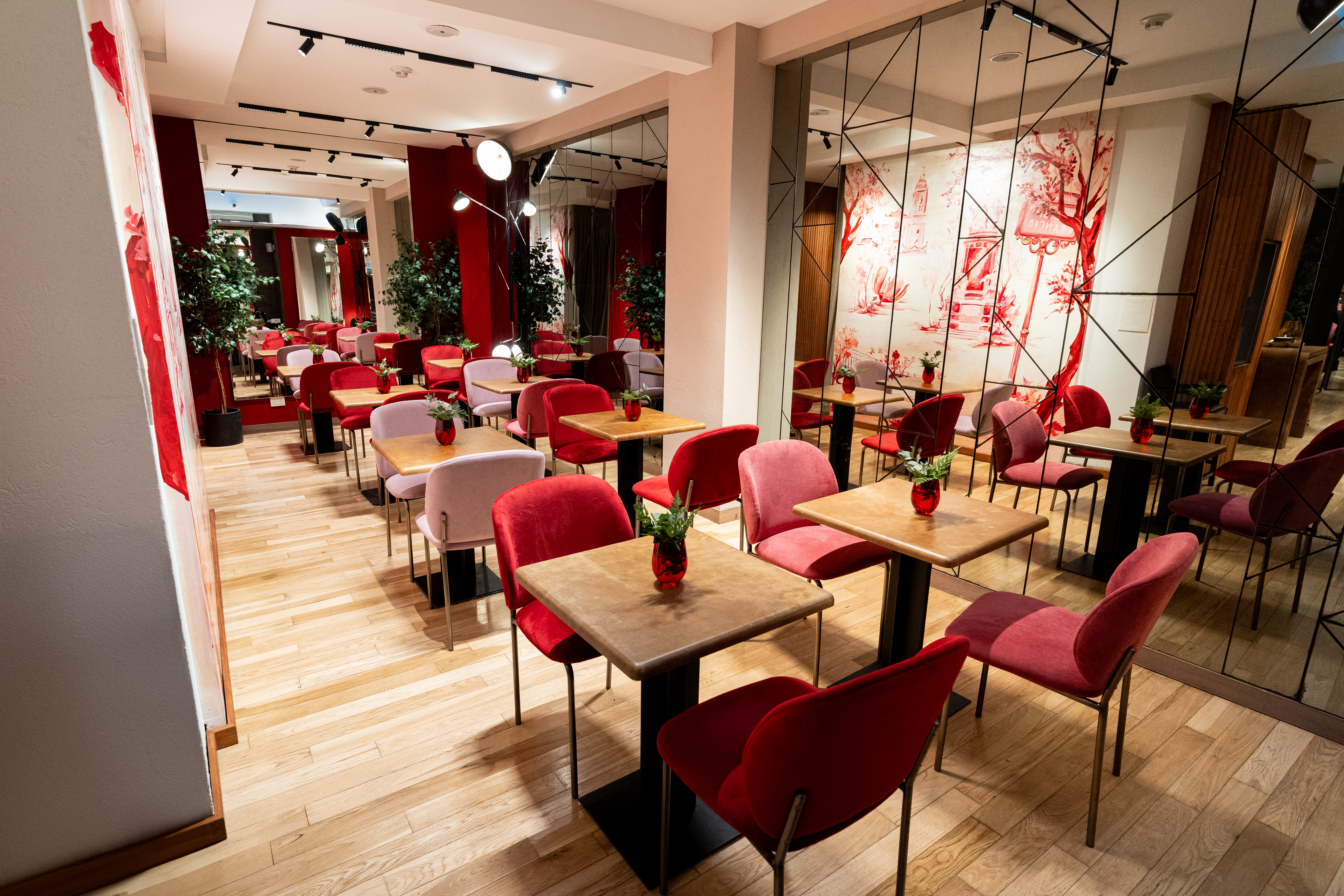 Esplendor by Wyndham Buenos Aires Plaza Francia restaurant in Buenos Aires, Other than US/Canada