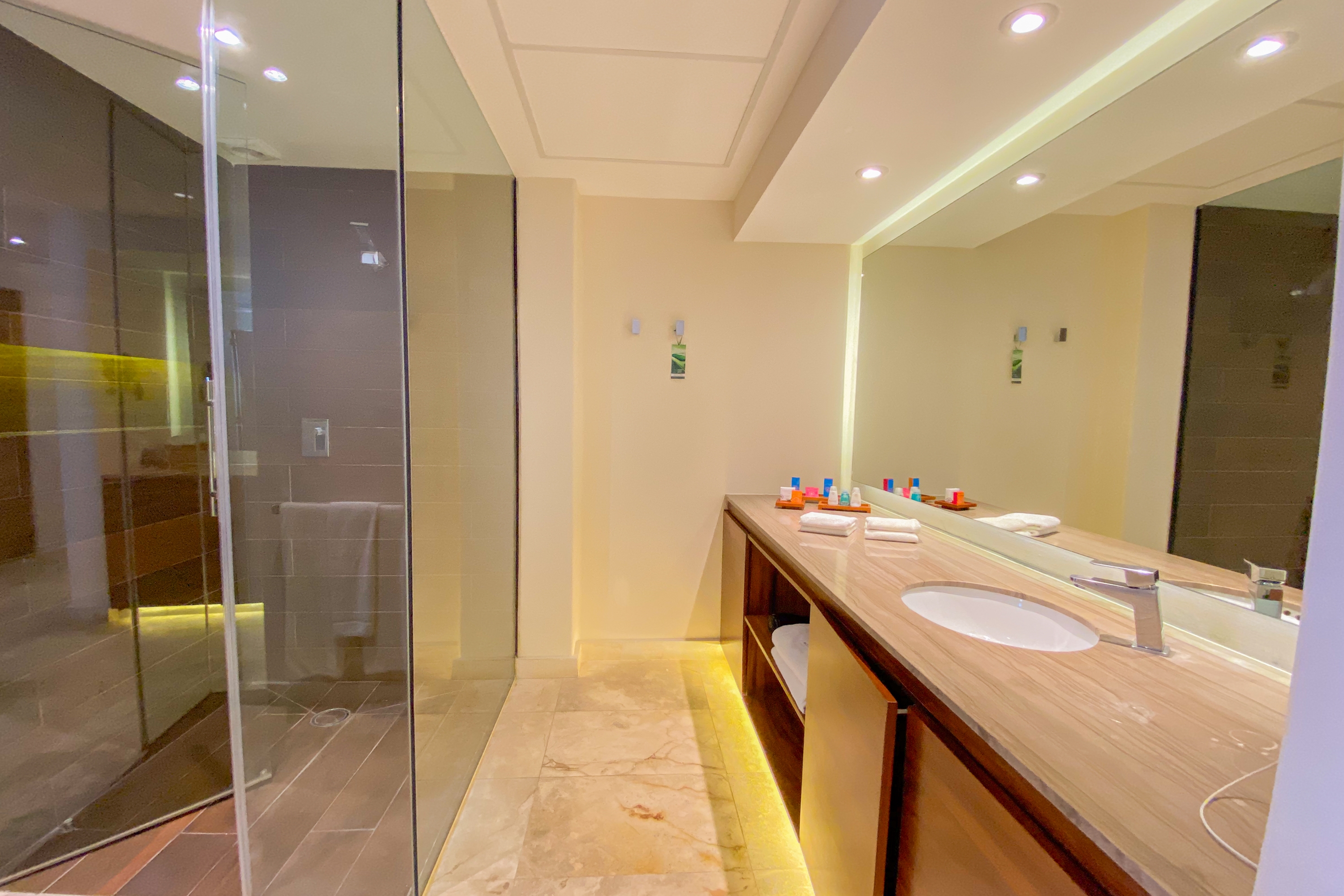 Guest room bath at the Esplendor by Wyndham Isla Mujeres All Inclusive in Isla Mujeres, Other than US/Canada