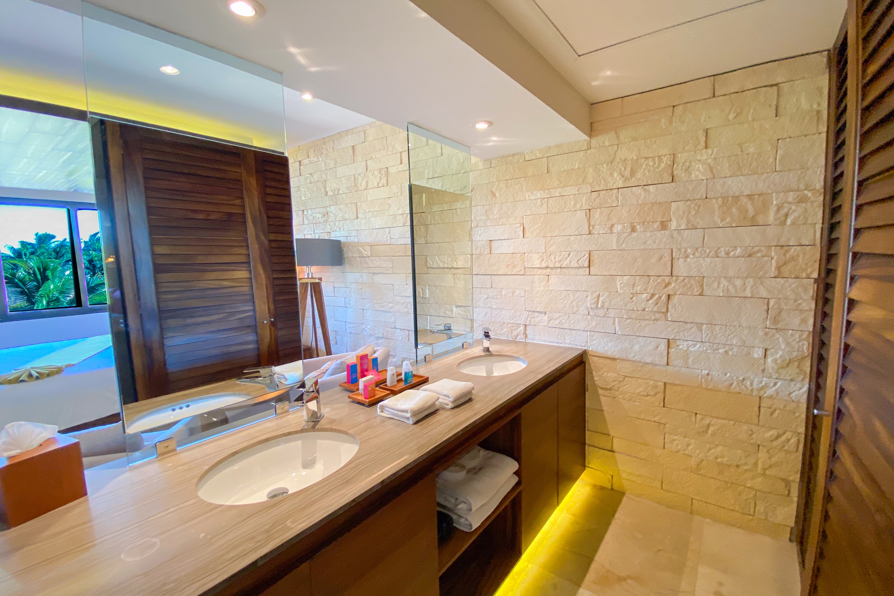 Guest room bath at the Esplendor by Wyndham Isla Mujeres All Inclusive in Isla Mujeres, Other than US/Canada