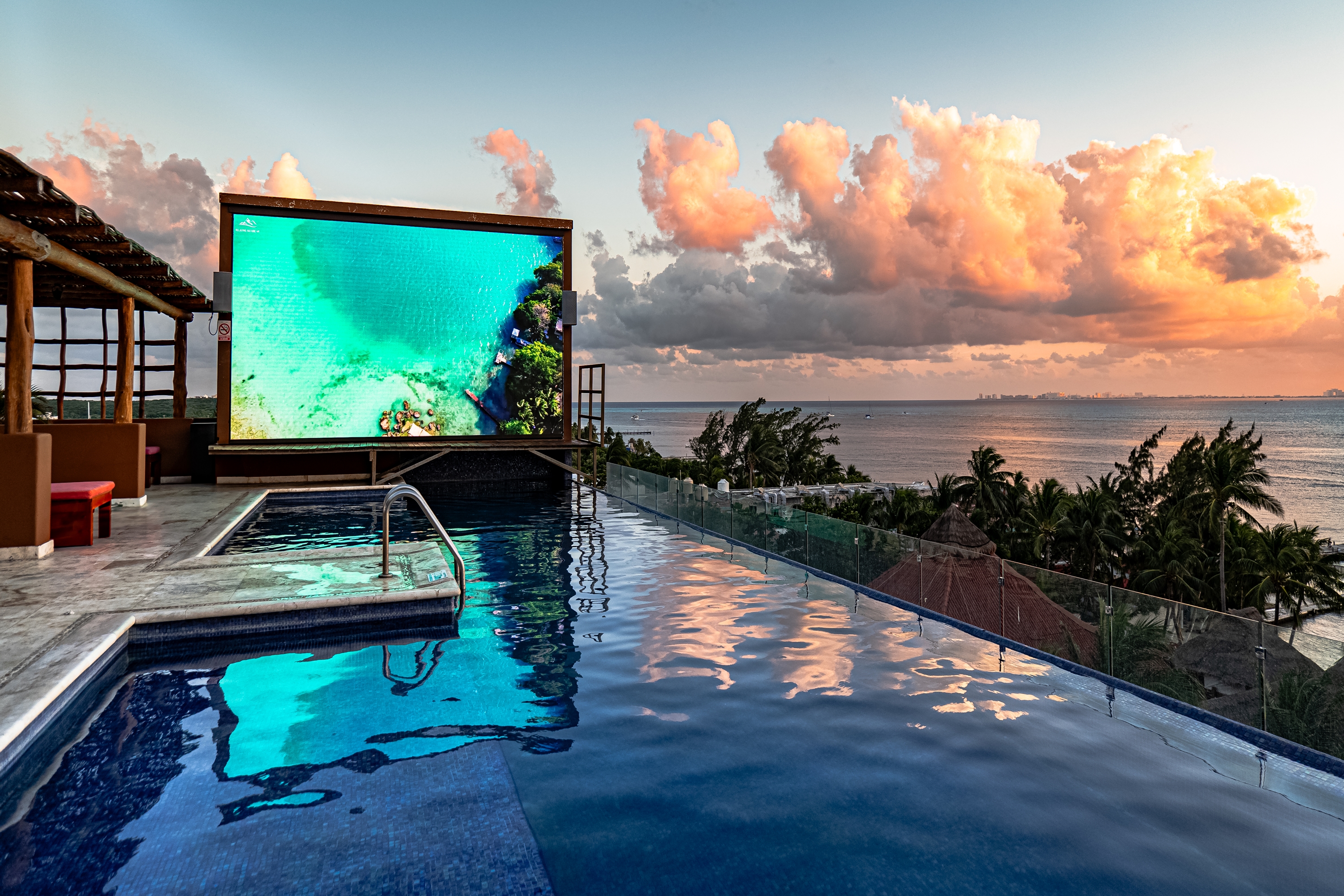 Pool at the Esplendor by Wyndham Isla Mujeres All Inclusive in Isla Mujeres, Other than US/Canada