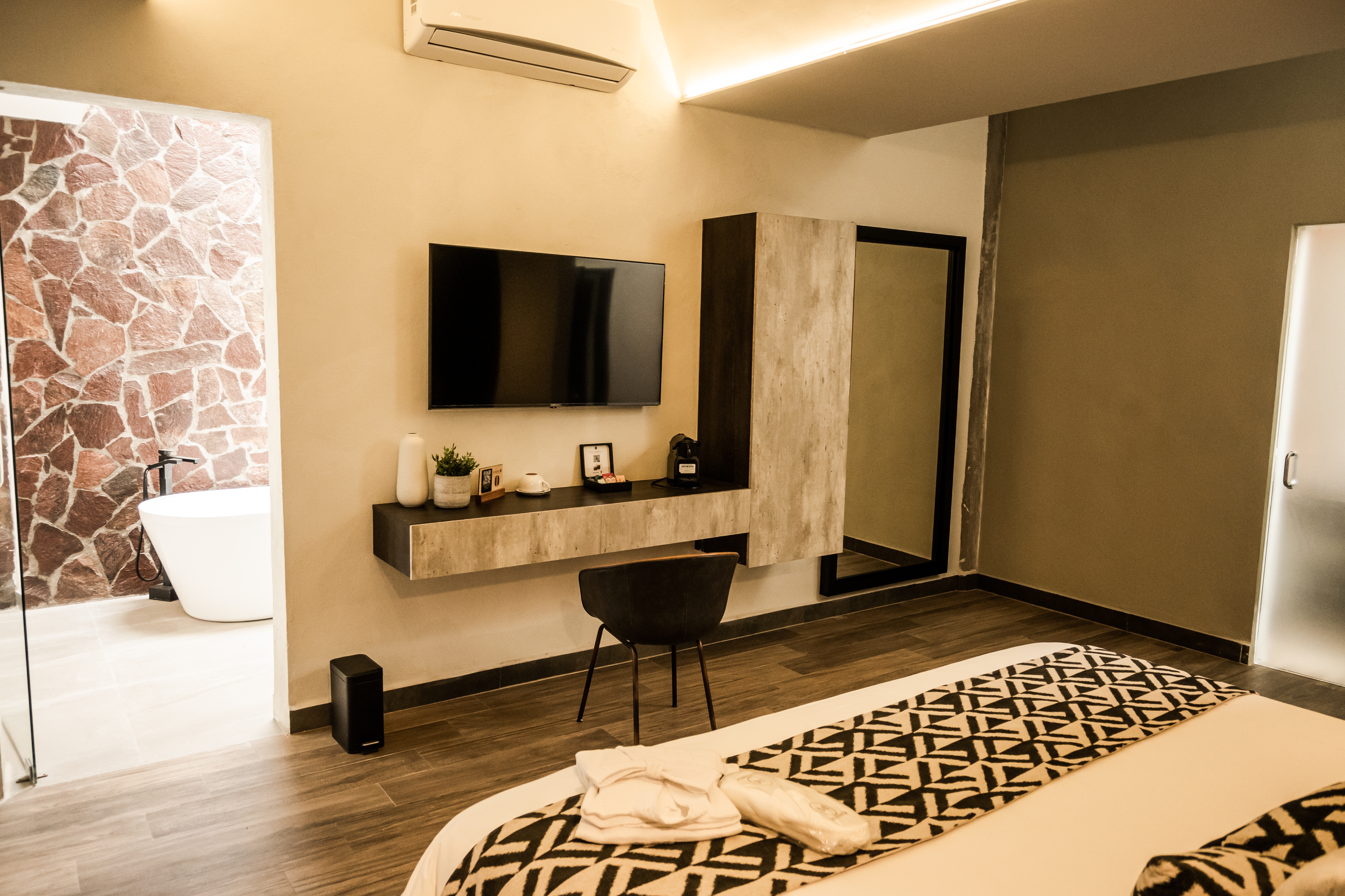 Guest room at the Esplendor by Wyndham San Luis Potosi in San Luis Potosi, Other than US/Canada