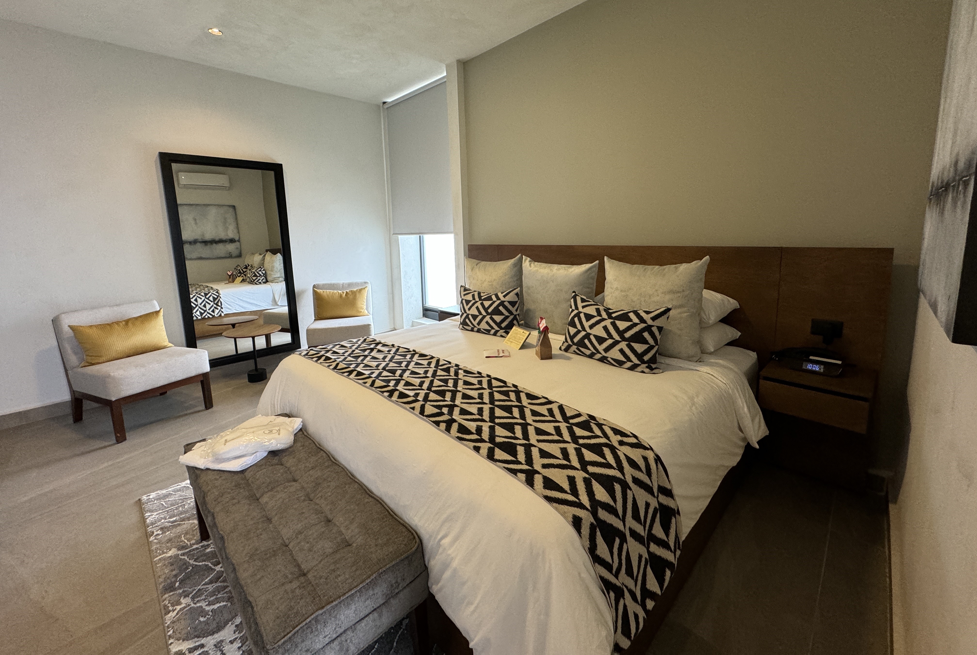 Guest room at the Esplendor by Wyndham San Luis Potosi in San Luis Potosi, Other than US/Canada