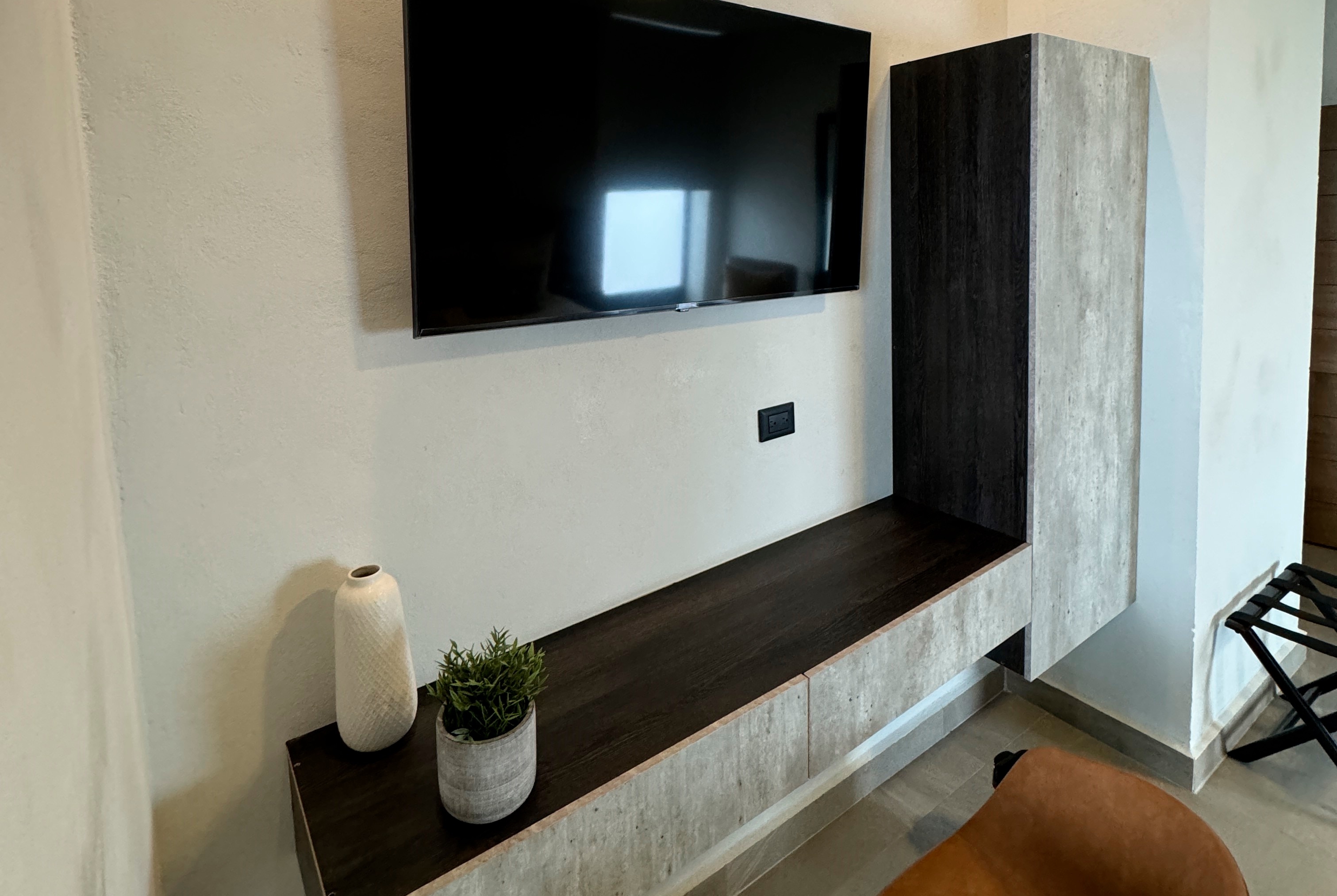 Guest room at the Esplendor by Wyndham San Luis Potosi in San Luis Potosi, Other than US/Canada