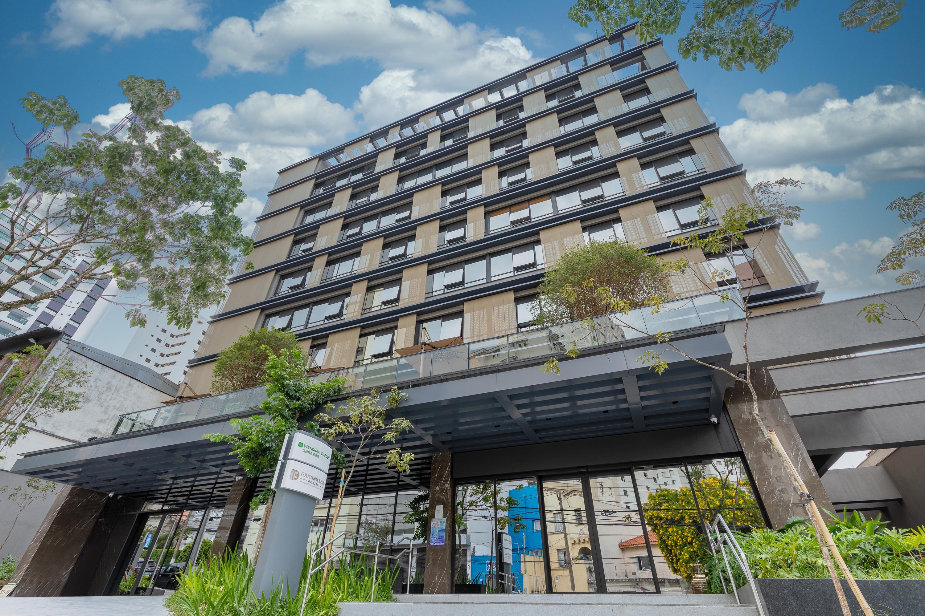 Exterior of Wyndham Garden Sao Paulo Aclimacao hotel in Sao Paulo, Other than US/Canada