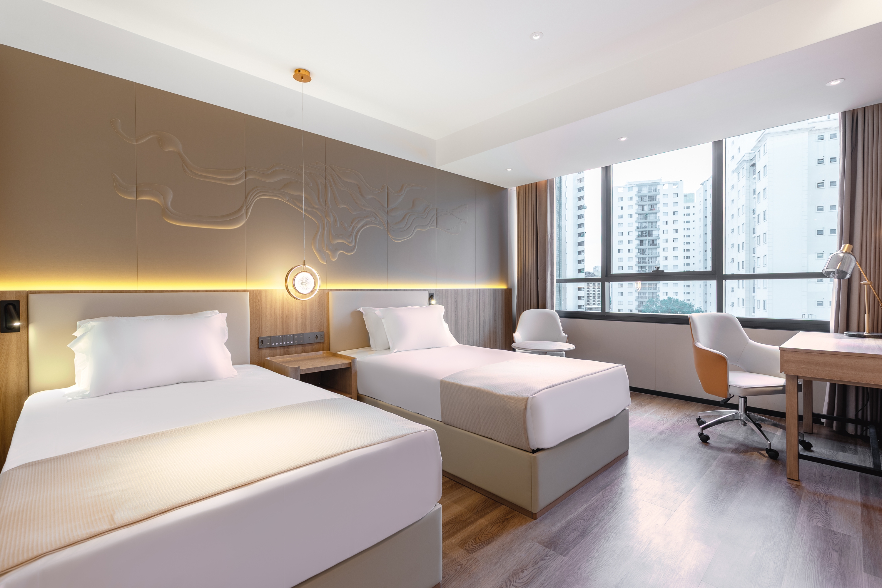 Guest room at the Wyndham Garden Sao Paulo Aclimacao in Sao Paulo, Other than US/Canada