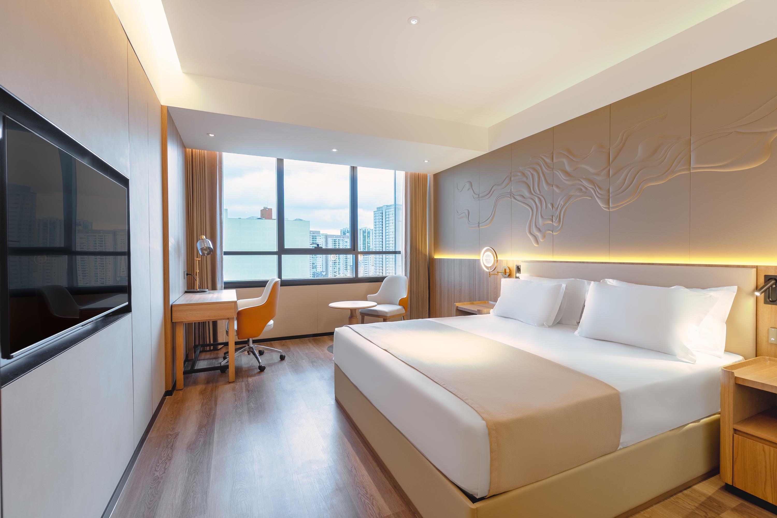Guest room at the Wyndham Garden Sao Paulo Aclimacao in Sao Paulo, Other than US/Canada