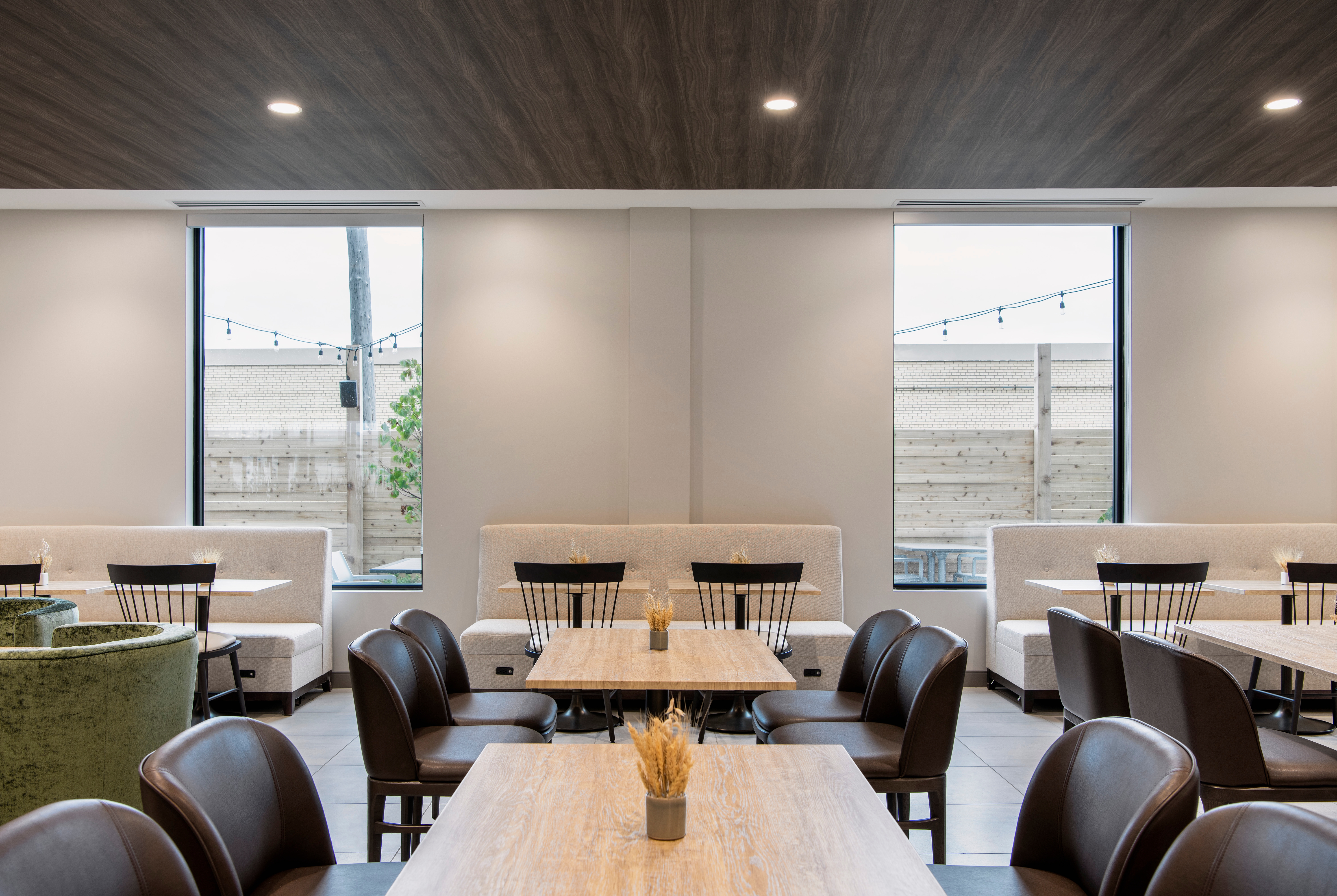 Wyndham Garden Winnipeg Airport restaurant in Winnipeg, Manitoba