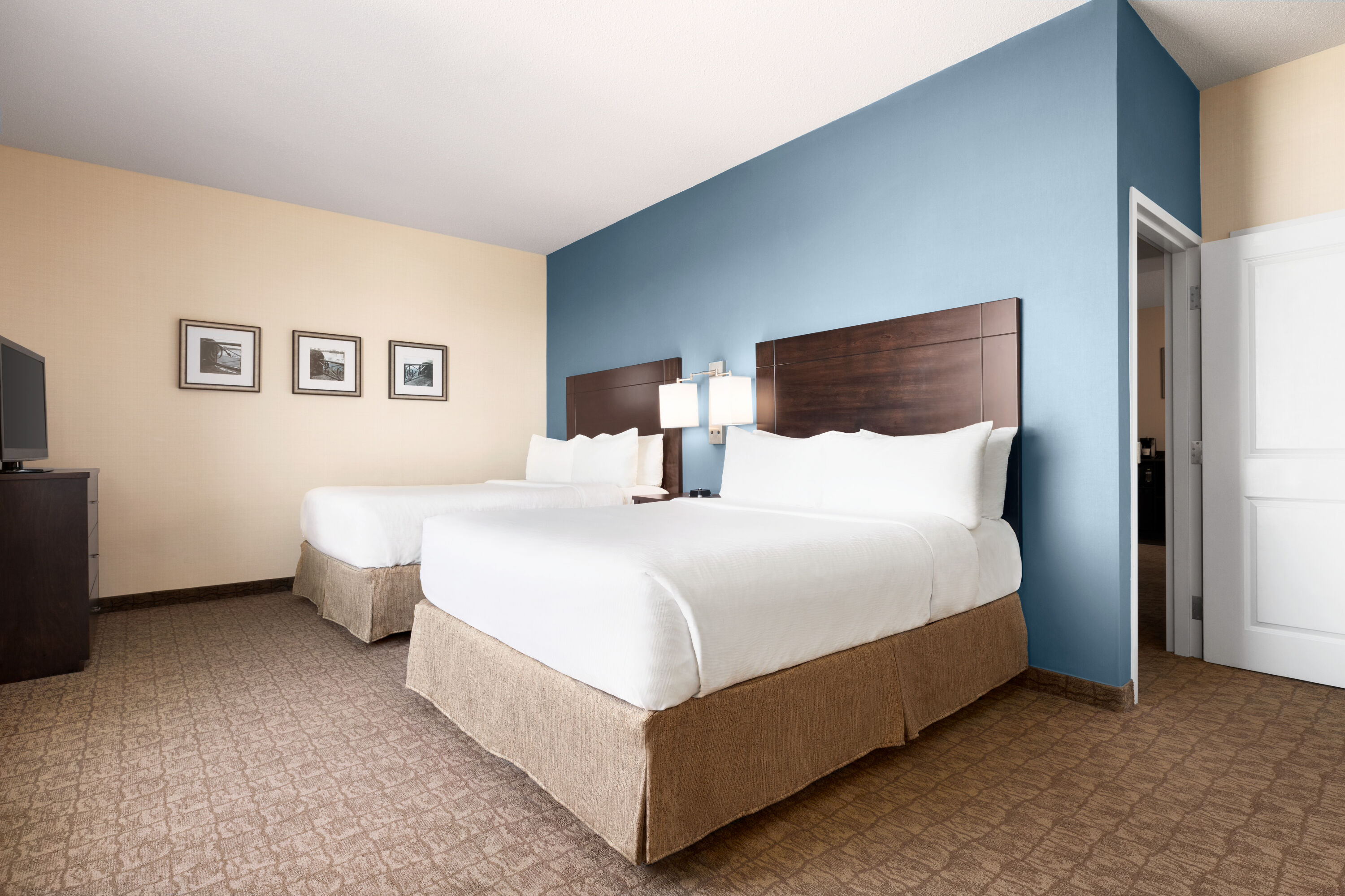 Guest room at the Wyndham Garden Niagara Falls Fallsview in Niagara Falls, Ontario