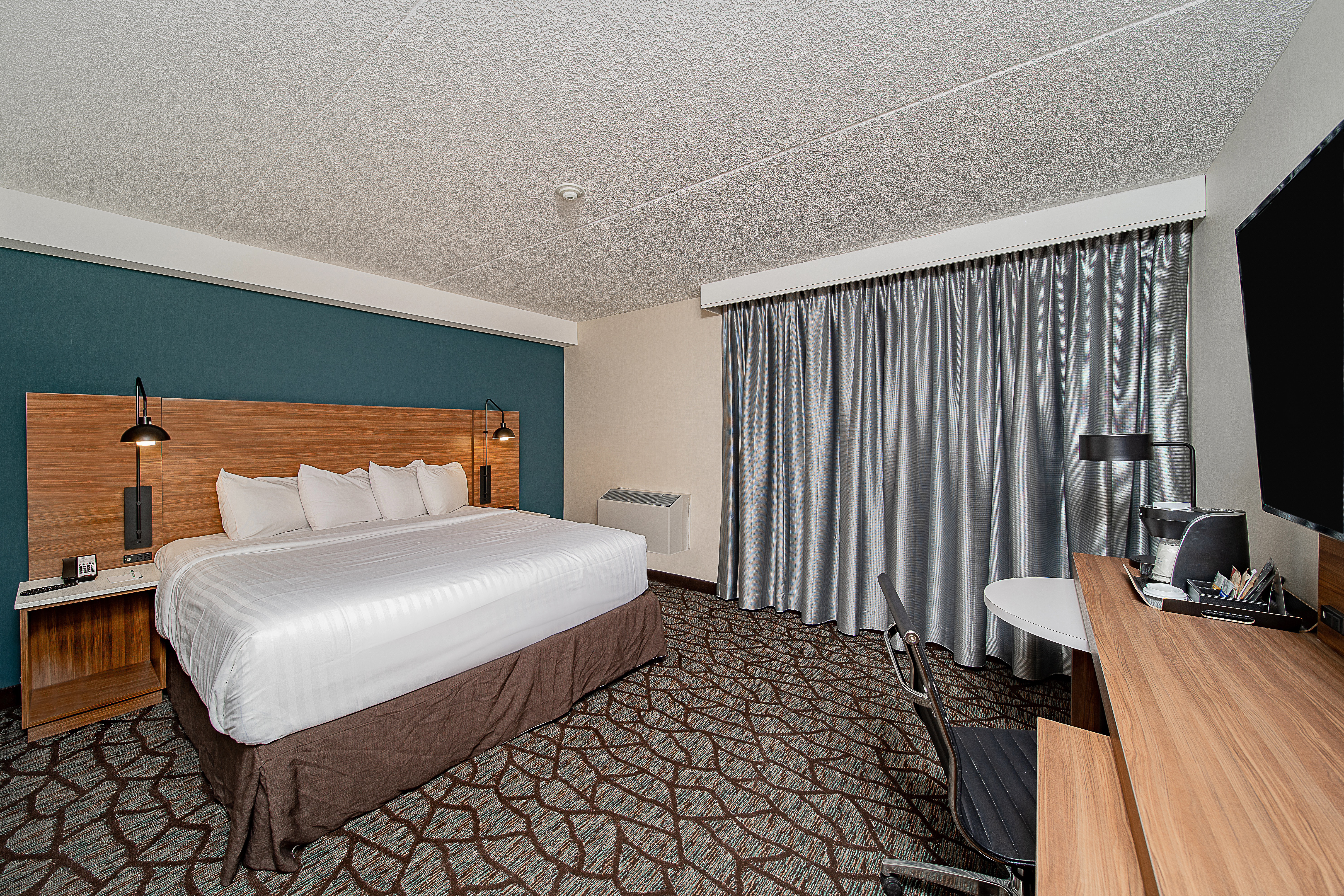 Guest room at the Wyndham Garden Niagara Falls Fallsview in Niagara Falls, Ontario