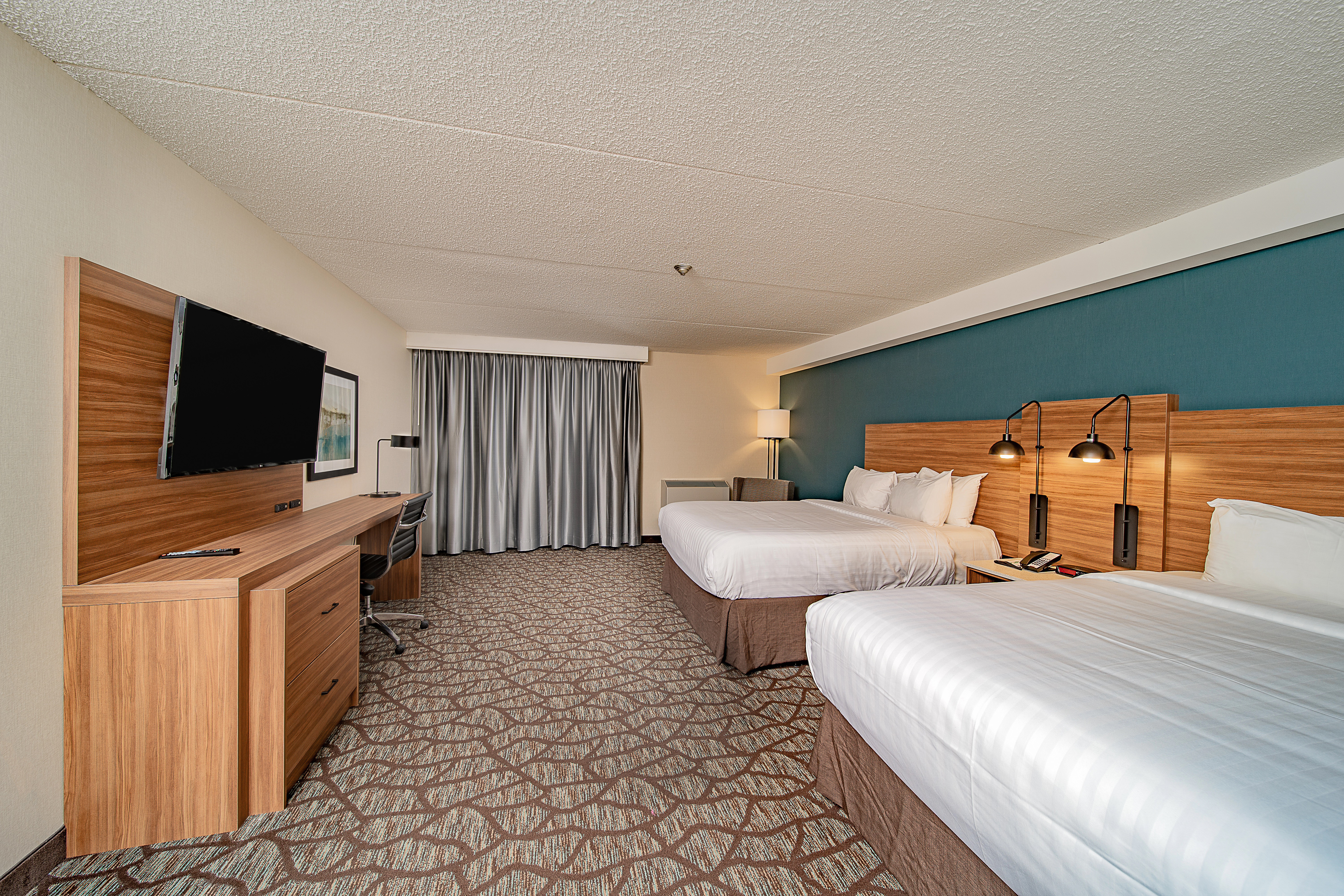 Guest room at the Wyndham Garden Niagara Falls Fallsview in Niagara Falls, Ontario