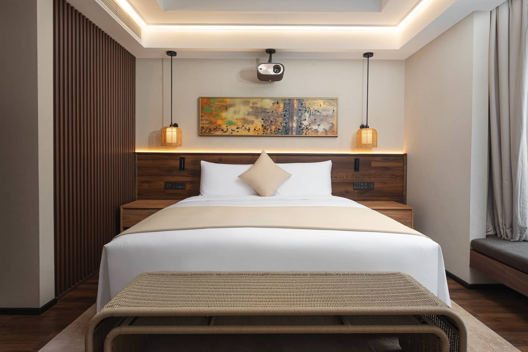Guest room at the Wyndham Garden Qionglai Downtown in Chengdu, Other than US/Canada