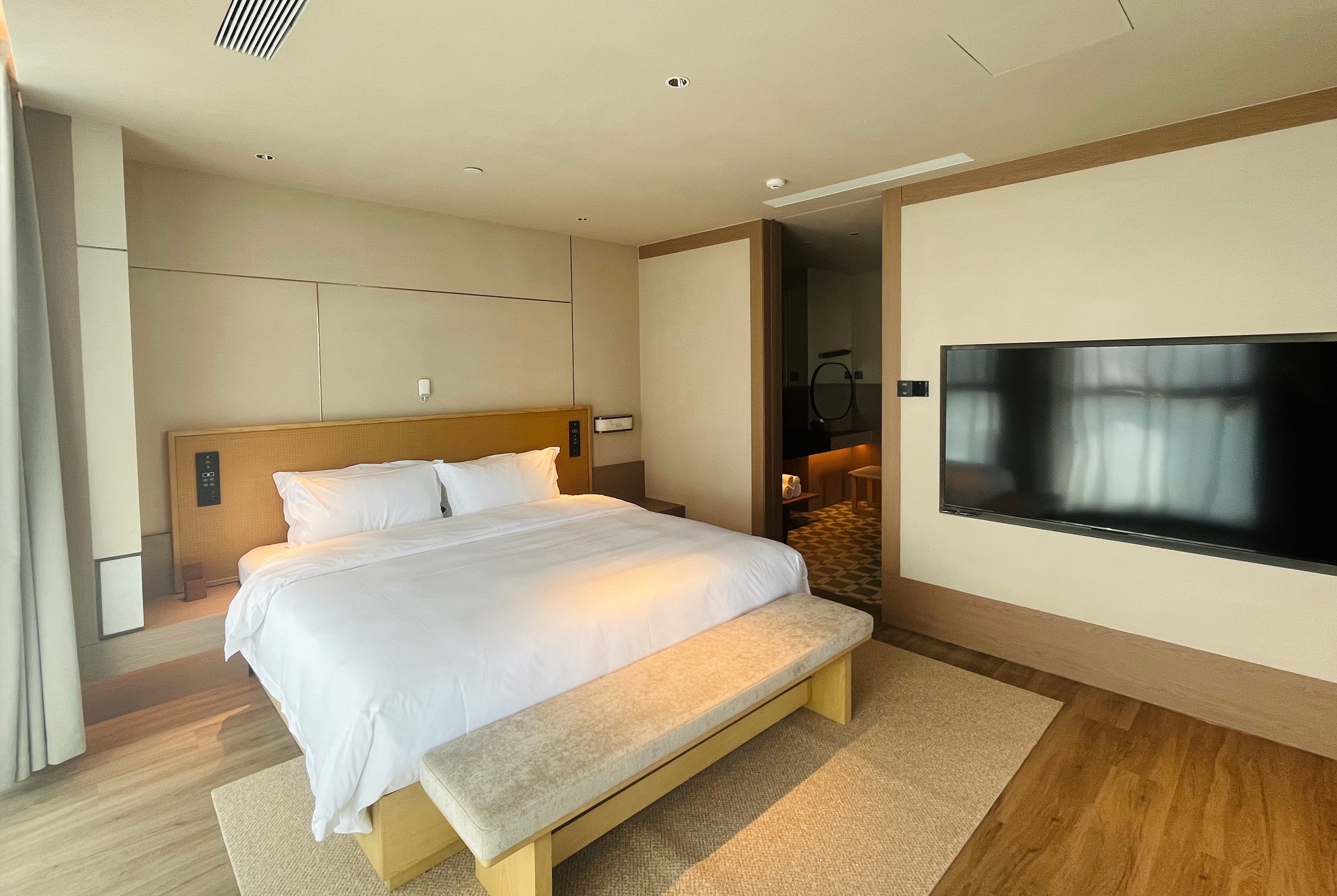 Guest room at the Wyndham Garden Chizhou Exhibition Center in Chizhou, Other than US/Canada