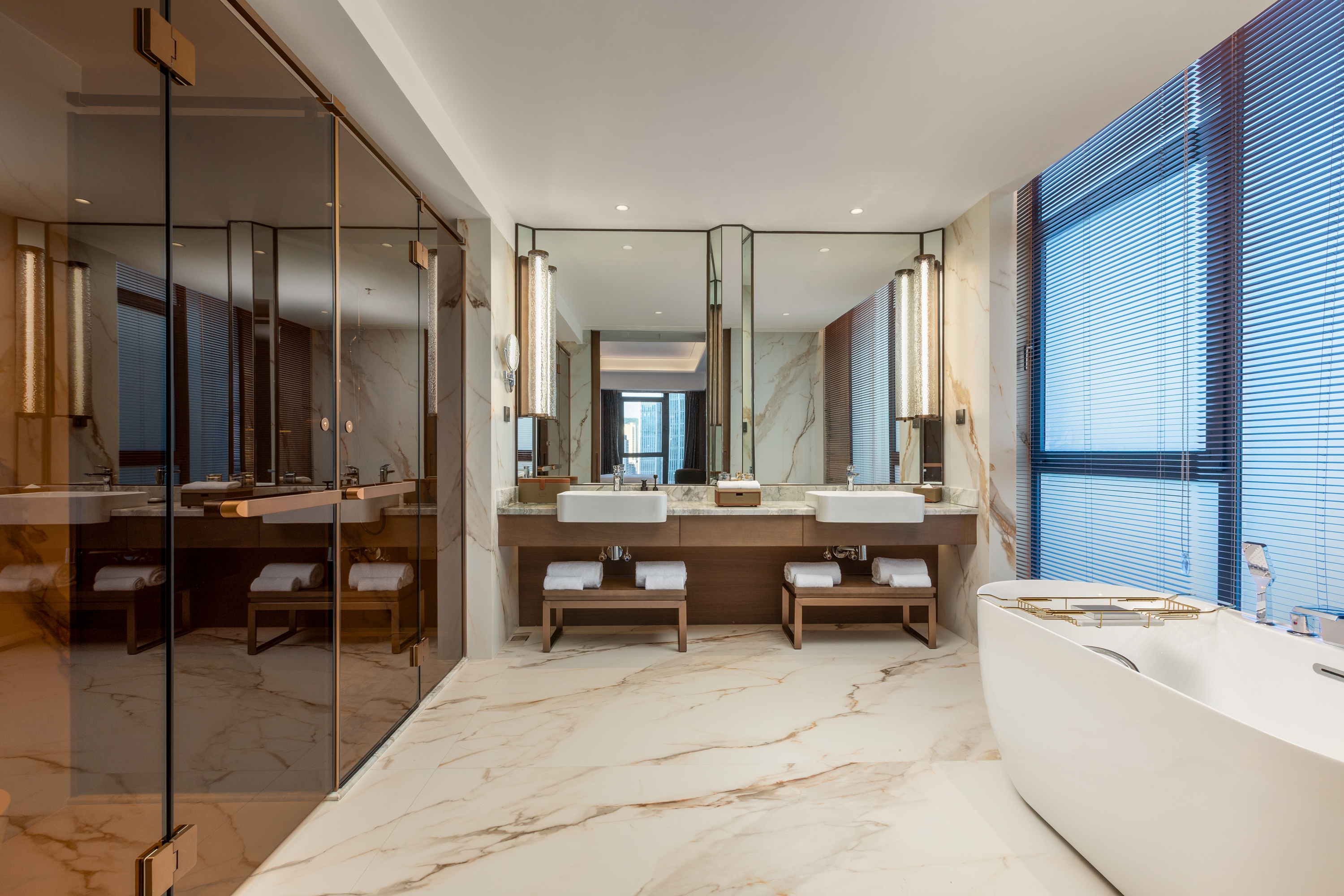 Guest room bath at the Wyndham Garden Dalian Zhongshan in Dalian, Other than US/Canada