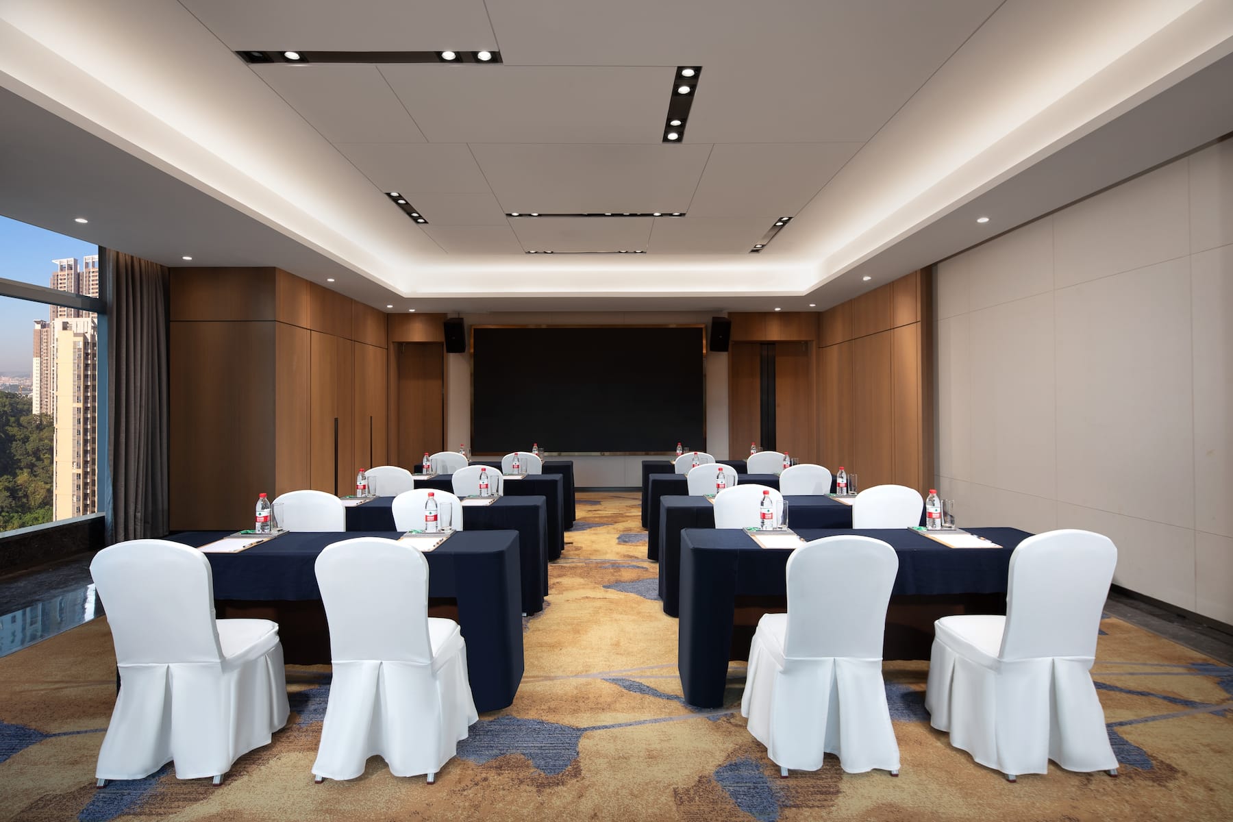 Meeting room at Wyndham Garden Foshan Jinshazhou in Foshan, Other than US/Canada