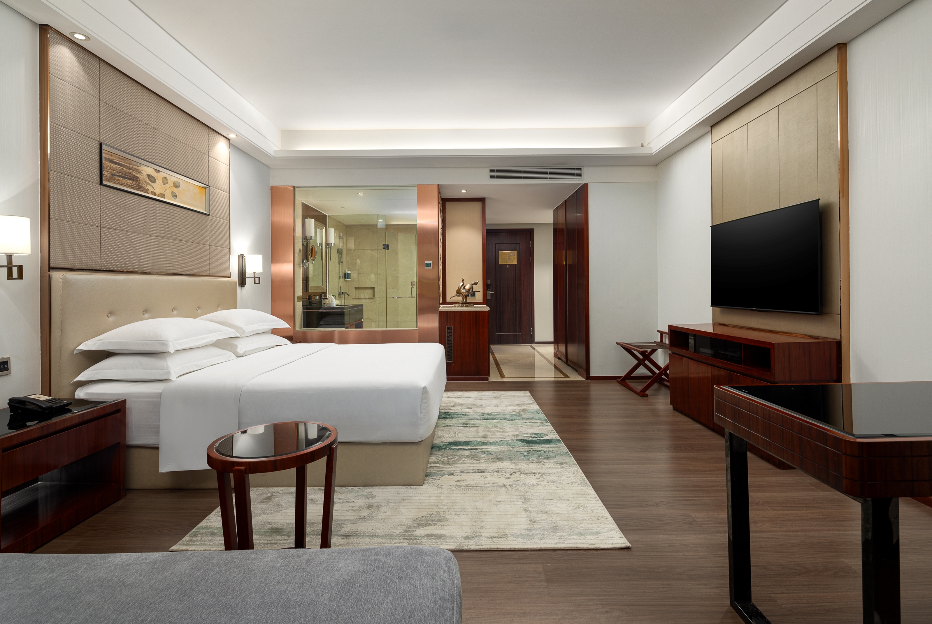 Guest room at the Wyndham Garden Foshan Nanhai in Foshan, Other than US/Canada