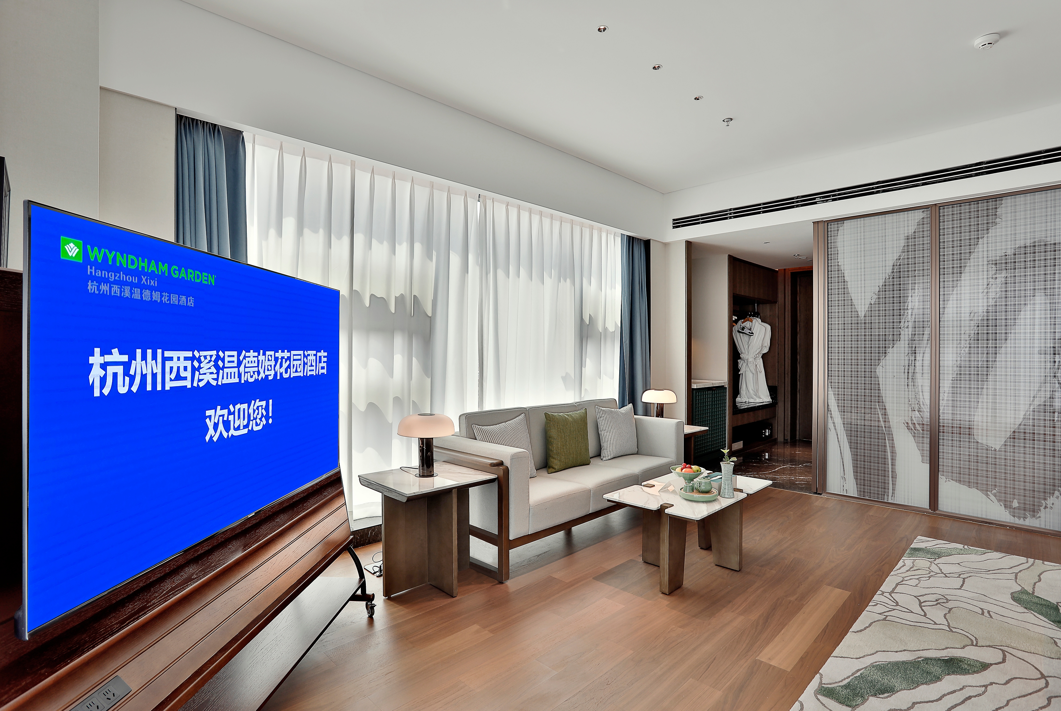 Guest room at the Wyndham Garden Hotel Xixi Hangzhou in Hangzhou, Other than US/Canada