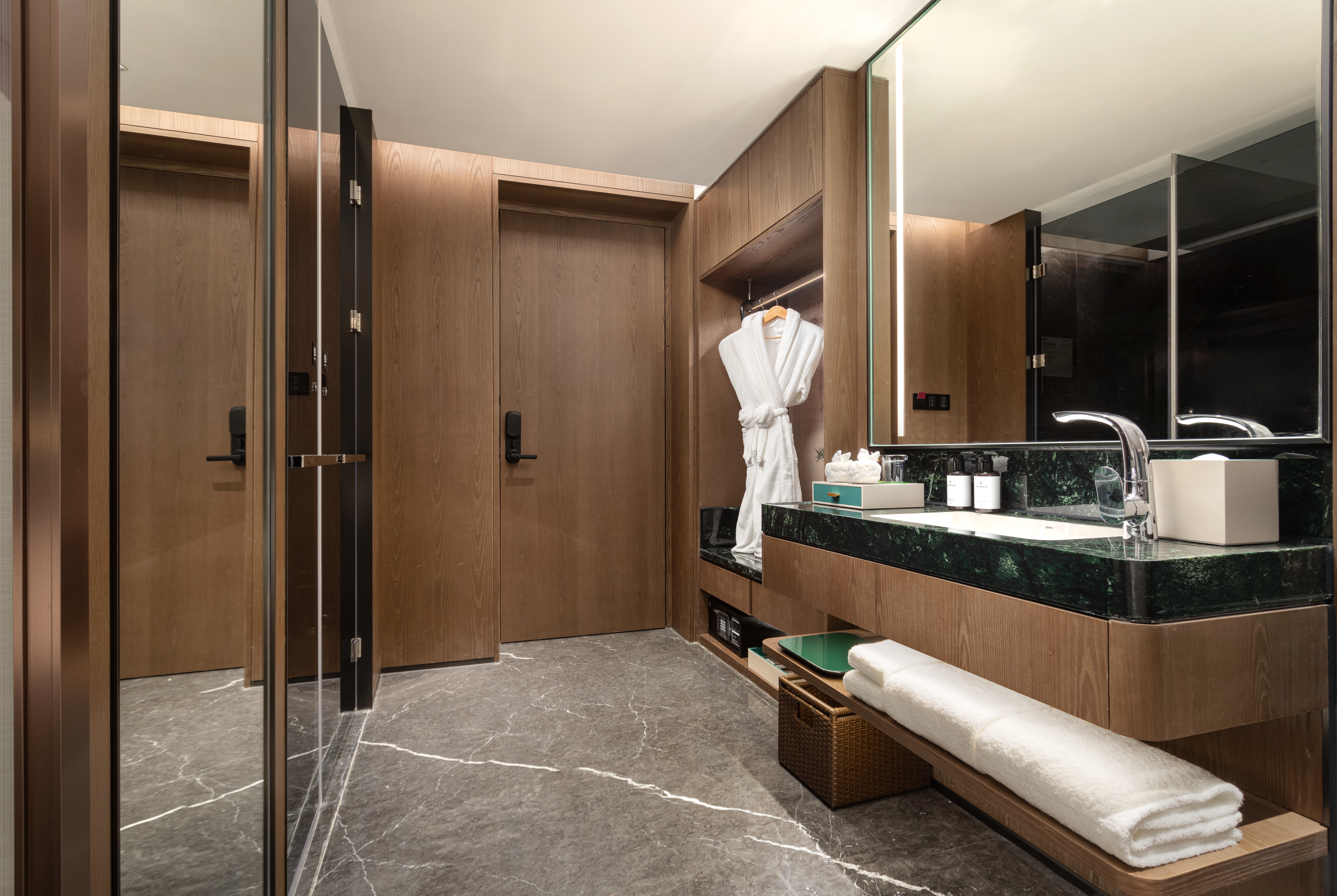 Guest room at the Wyndham Garden Hotel Xixi Hangzhou in Hangzhou, Other than US/Canada