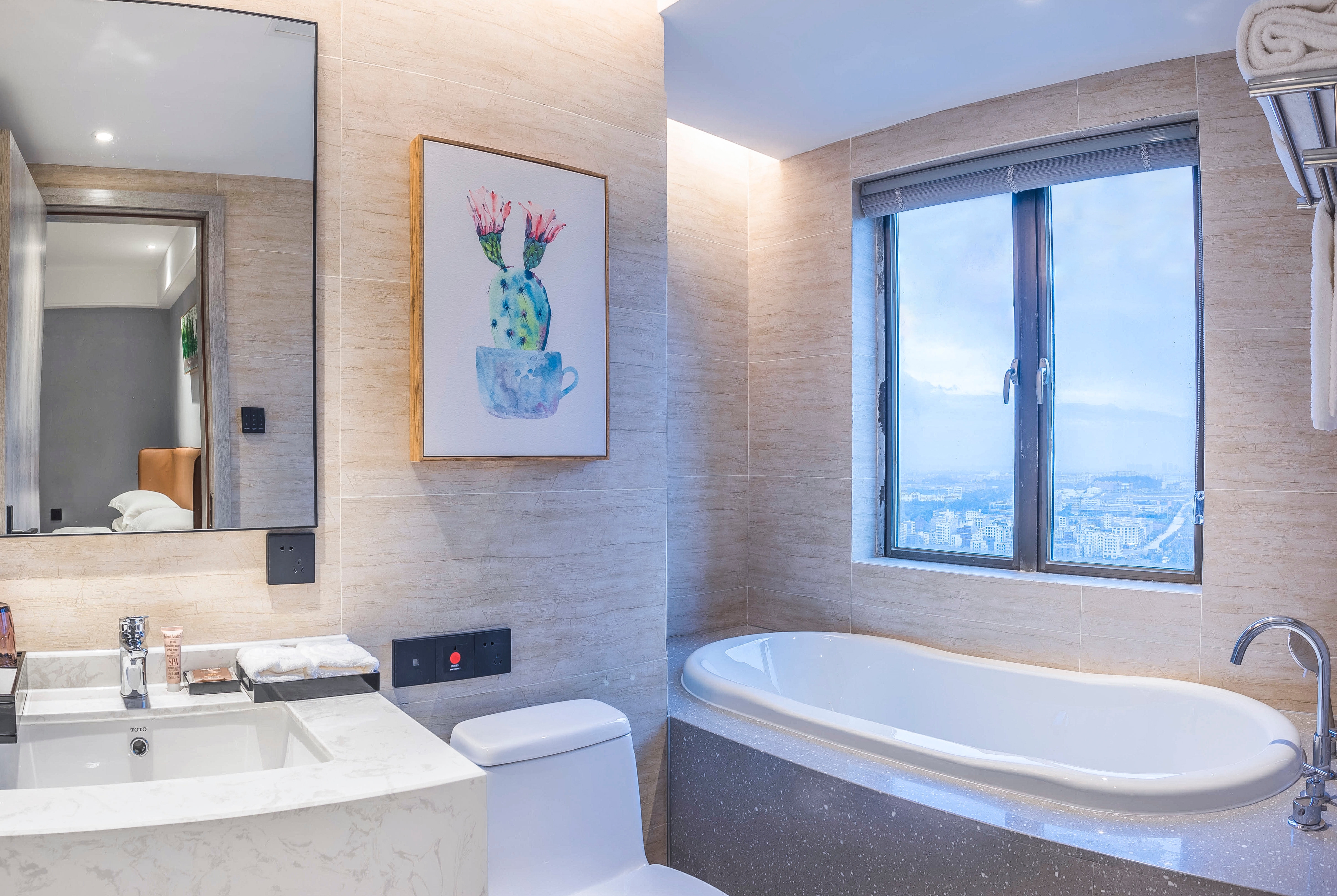 Guest room bath at the Wyndham Garden Heyuan in Heyuan, Other than US/Canada