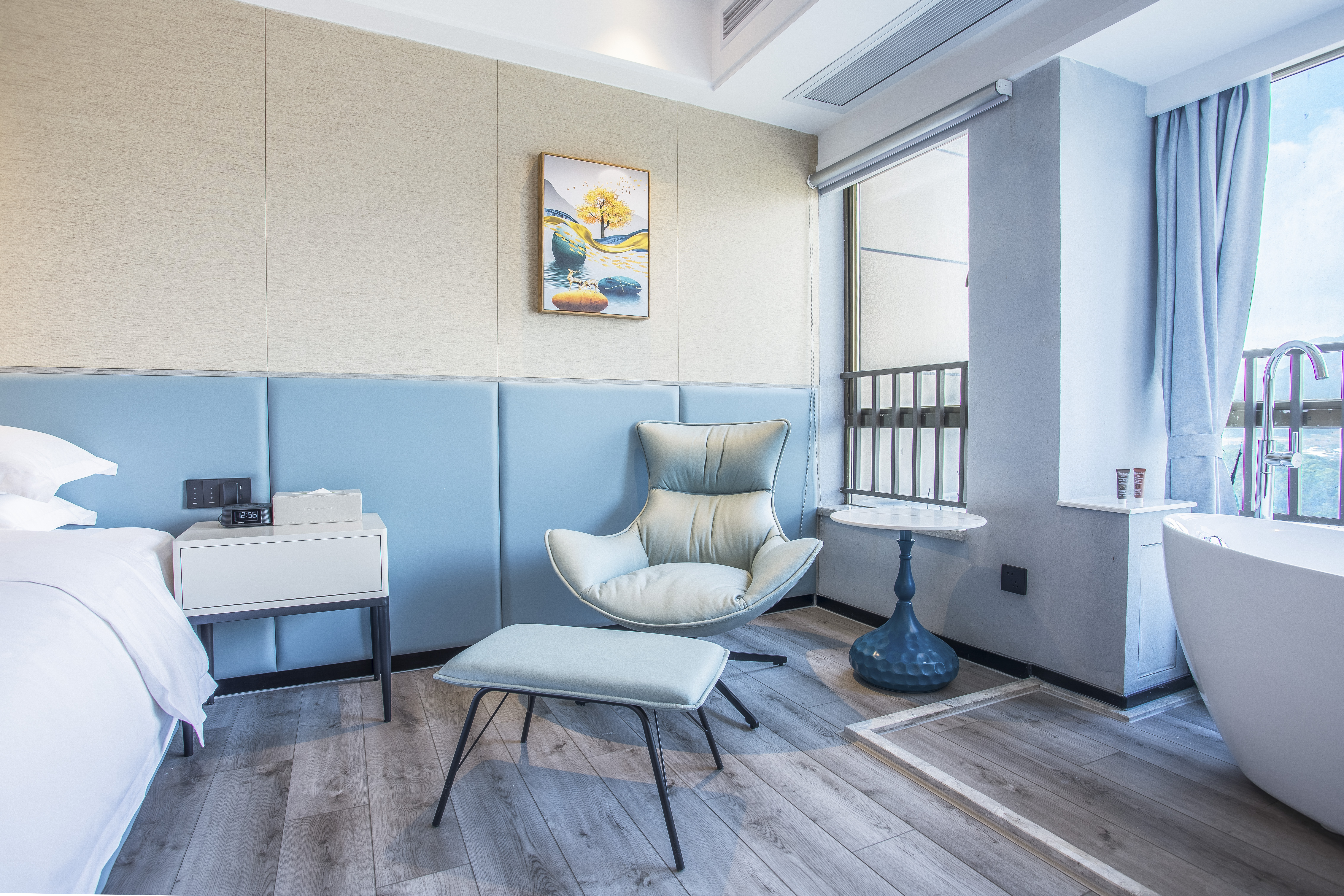 Guest room at the Wyndham Garden Heyuan in Heyuan, Other than US/Canada