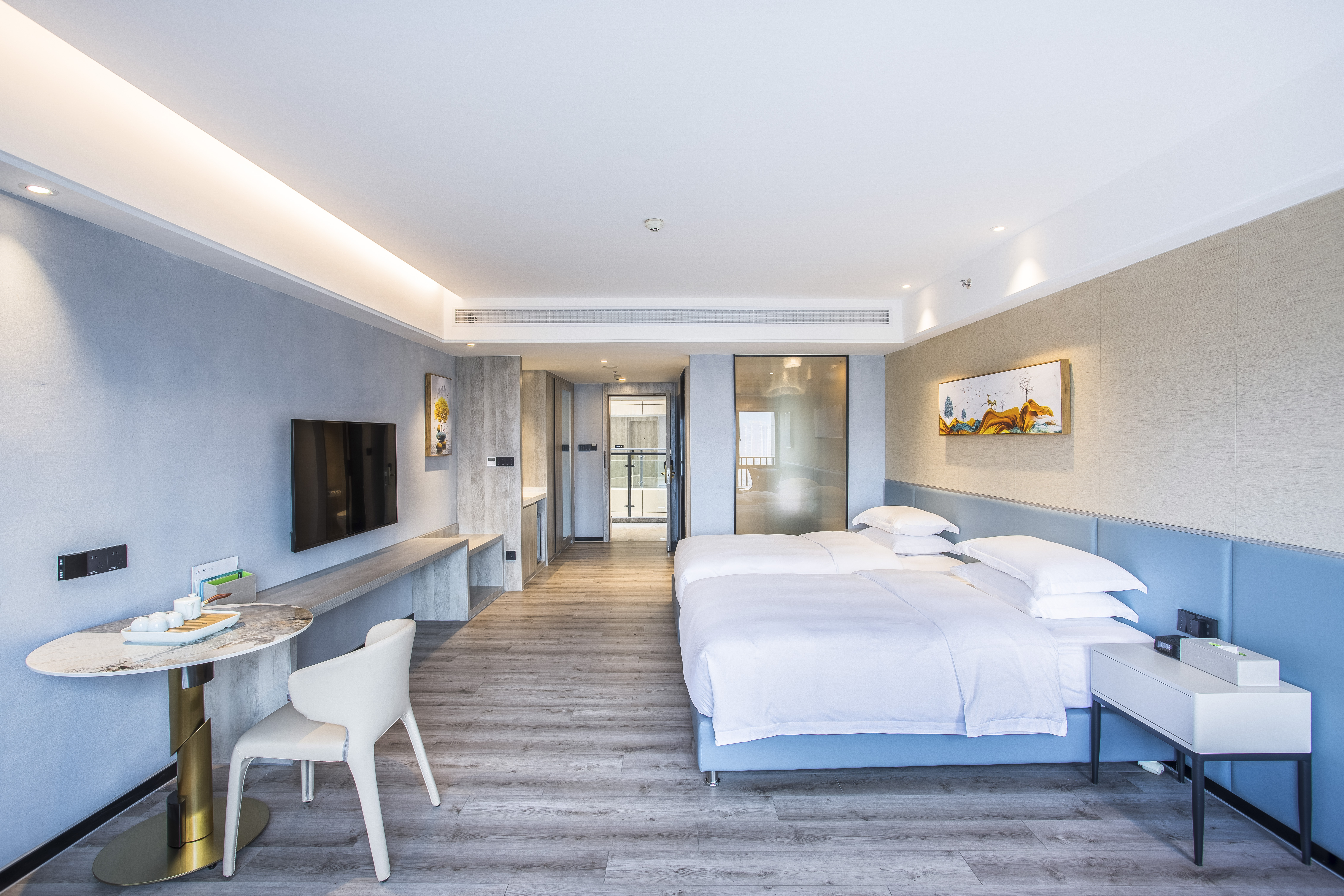 Guest room at the Wyndham Garden Heyuan in Heyuan, Other than US/Canada