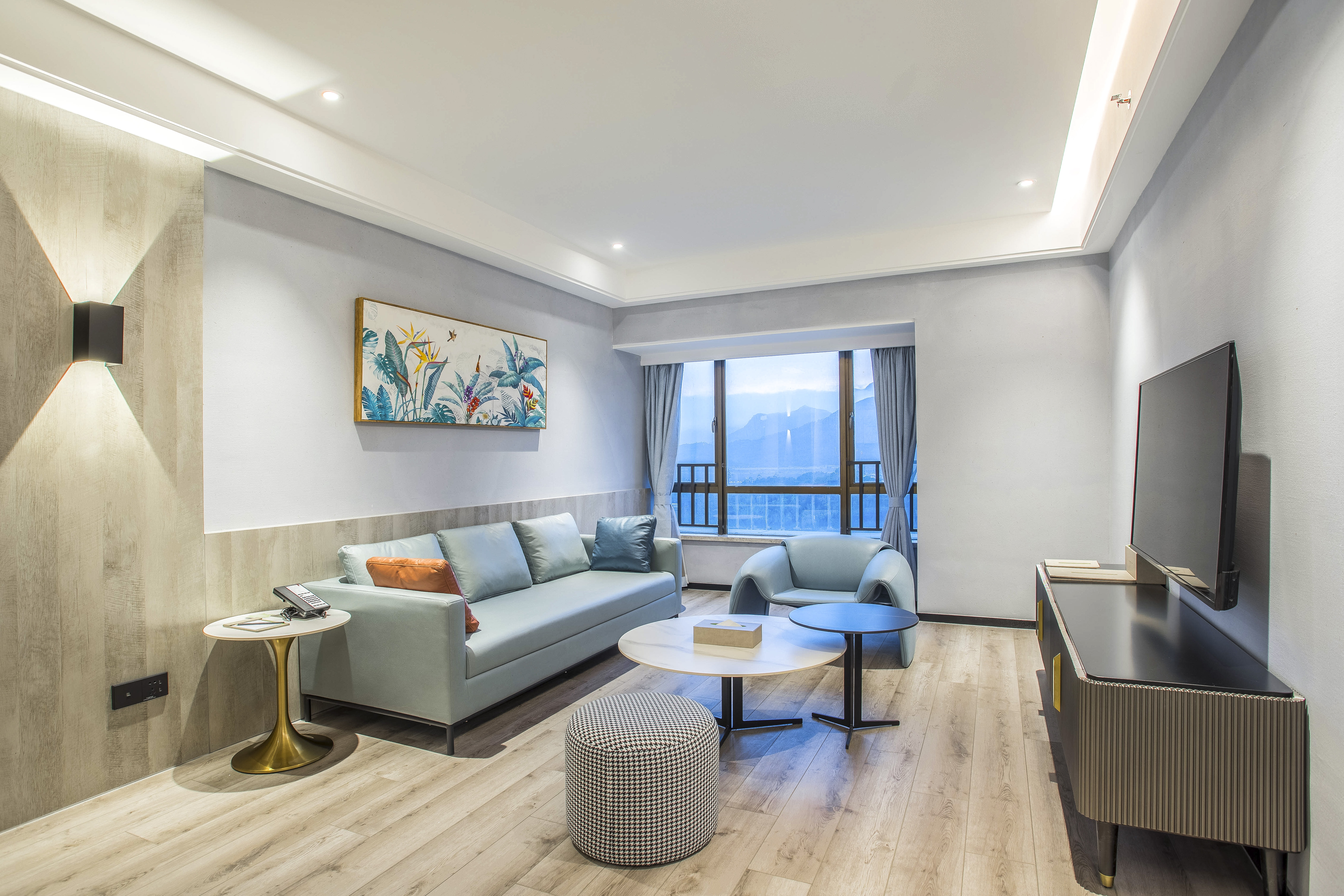 Guest room at the Wyndham Garden Heyuan in Heyuan, Other than US/Canada