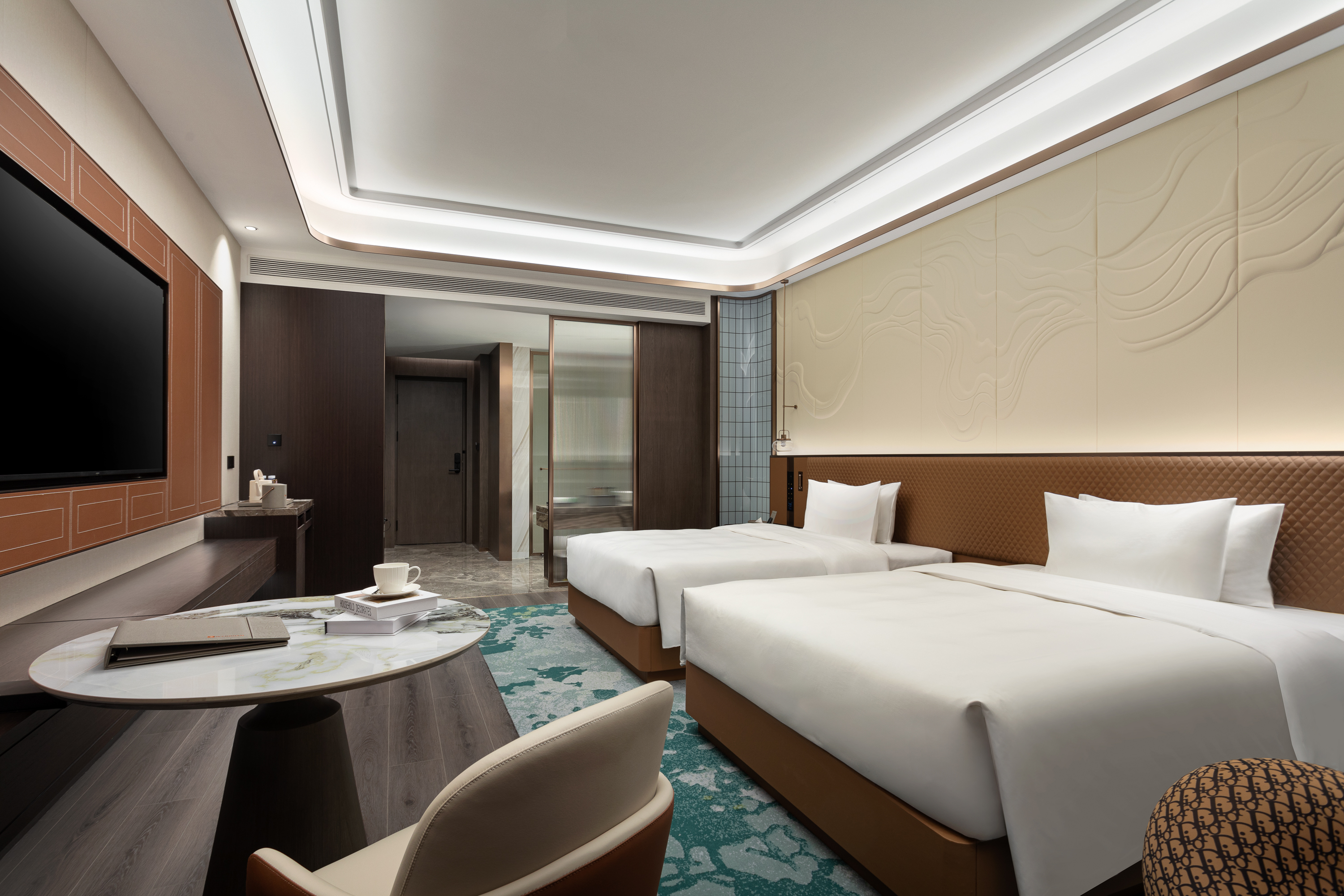 Guest room at the Wyndham Garden Kunming Panlong in Kunming, Other than US/Canada