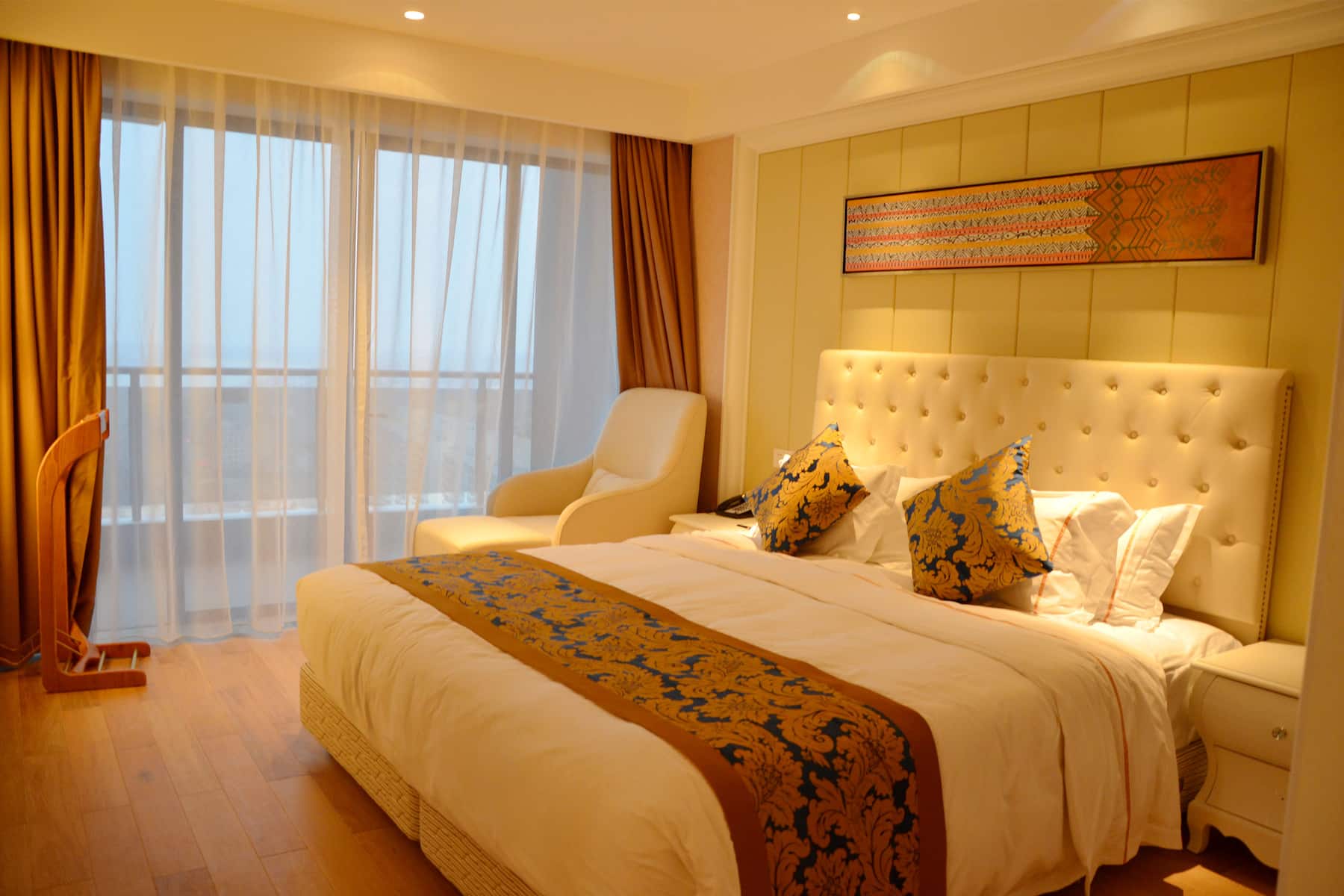 Guest room at the Wyndham Garden Lingshui in Lingshui, Other than US/Canada