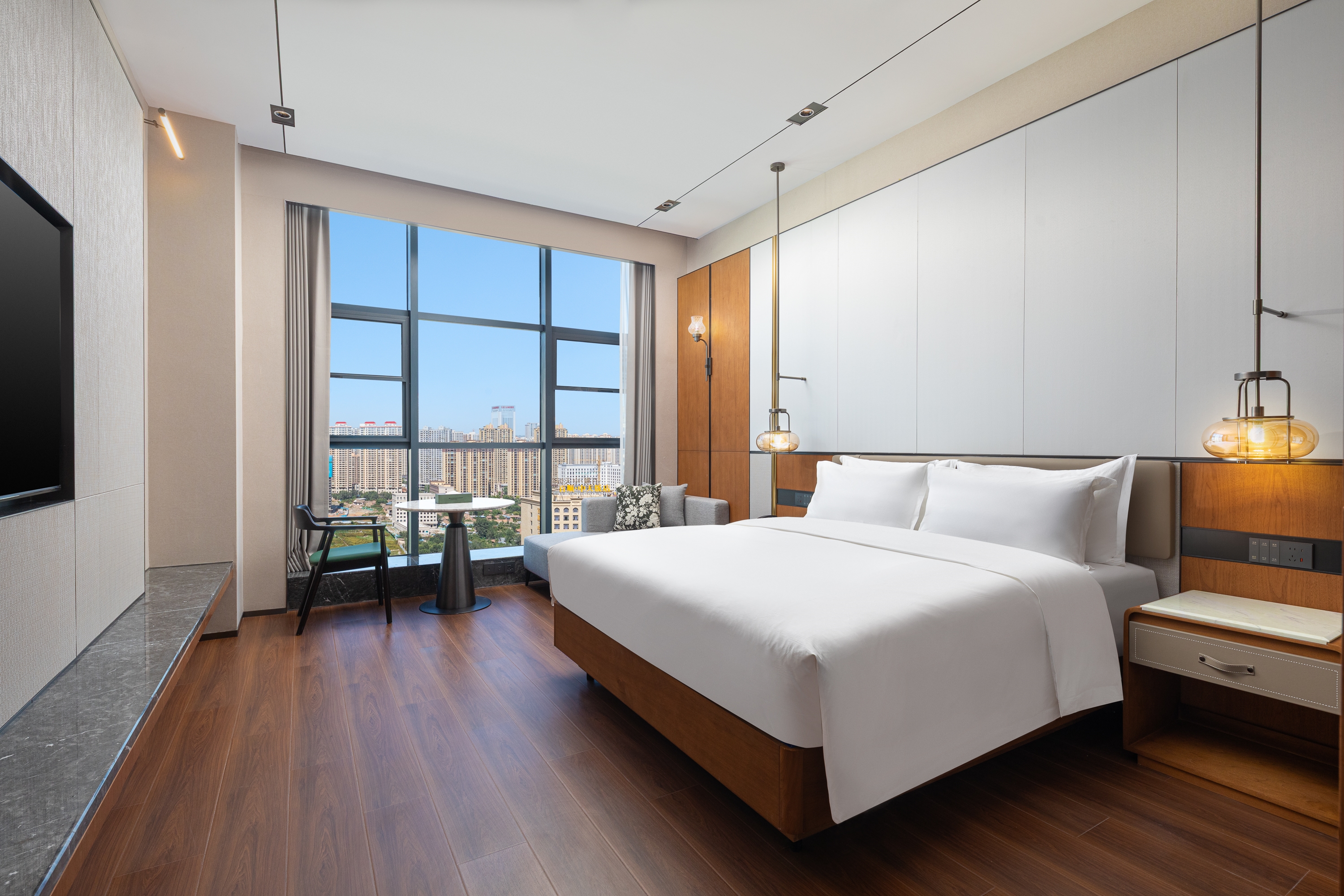 Guest room at the Wyndham Garden Linxia Downtown in Linxia, Other than US/Canada