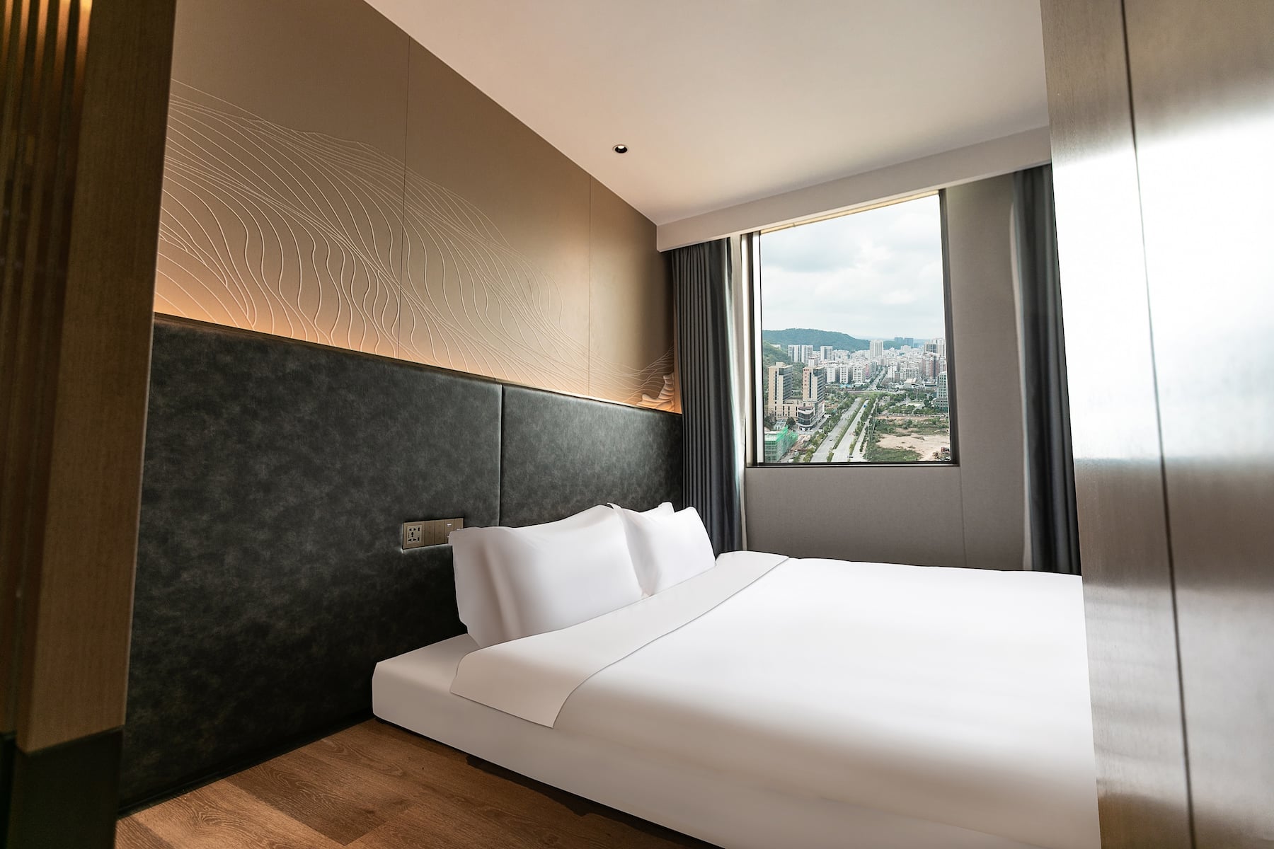 Guest room at the Wyndham Garden Gaozhou in Maoming, Other than US/Canada